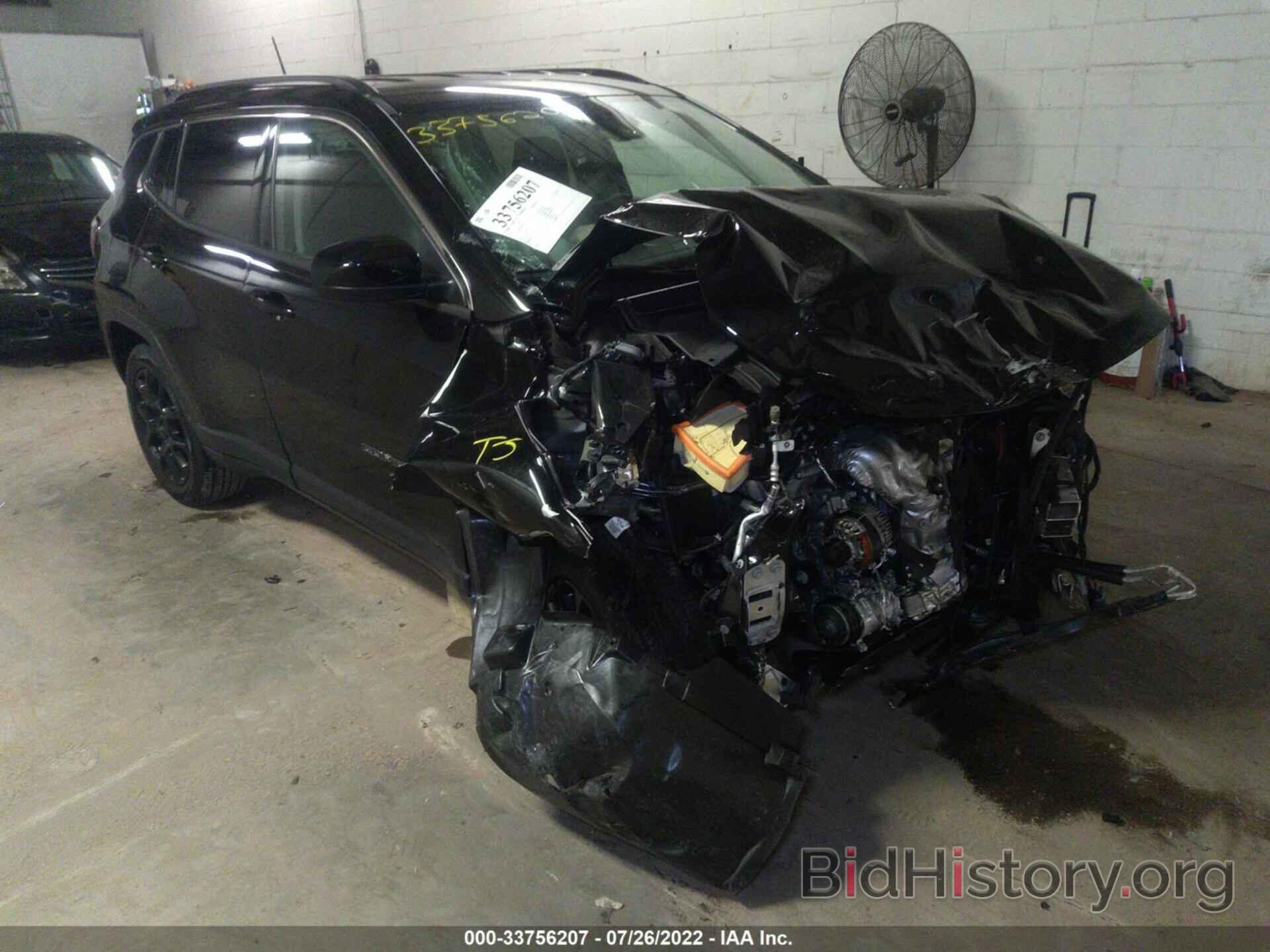 Photo 3C4NJDFB6NT135075 - JEEP COMPASS 2022