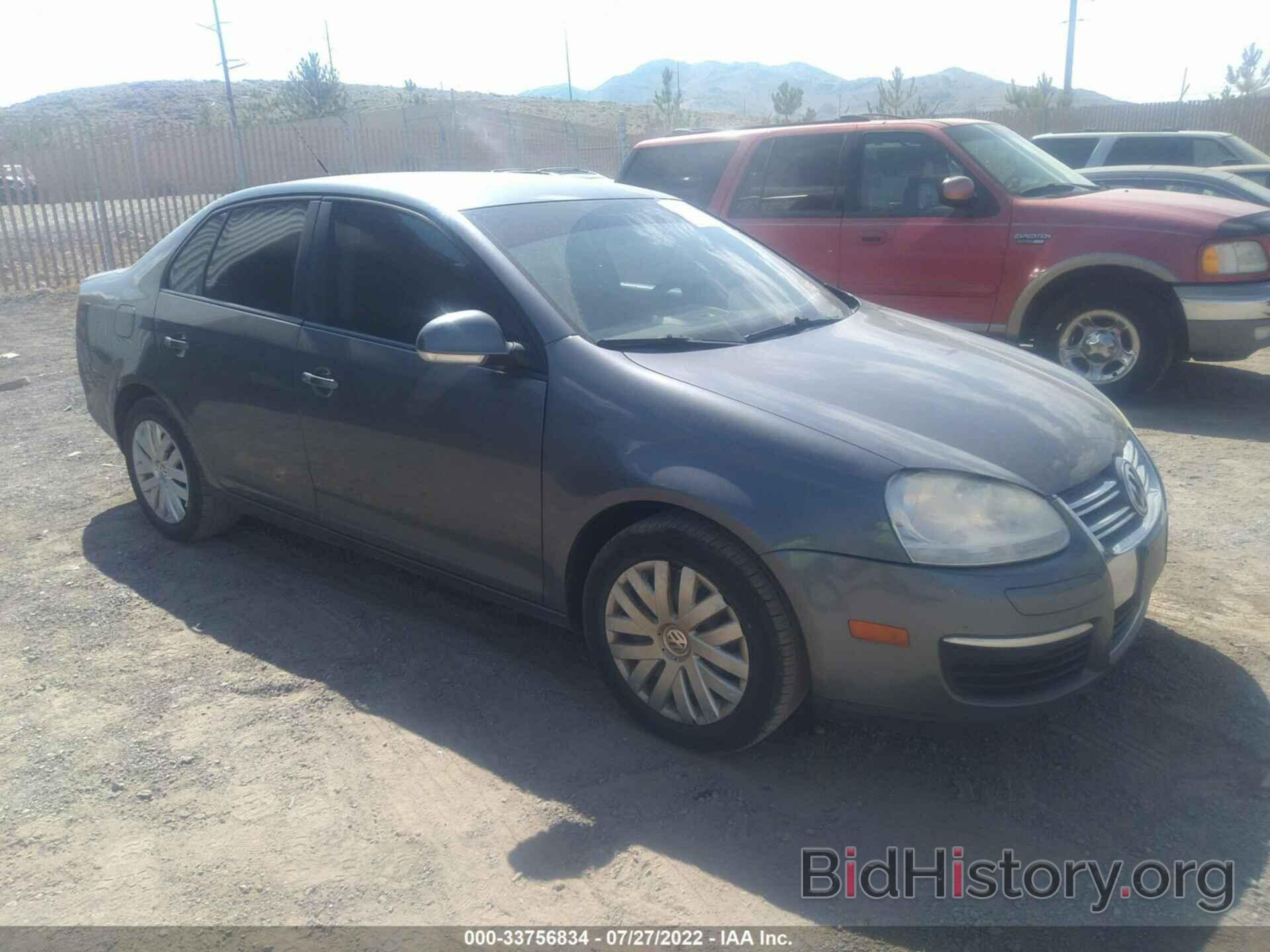 Photo 3VWJZ7AJ4AM098214 - VOLKSWAGEN JETTA SEDAN 2010