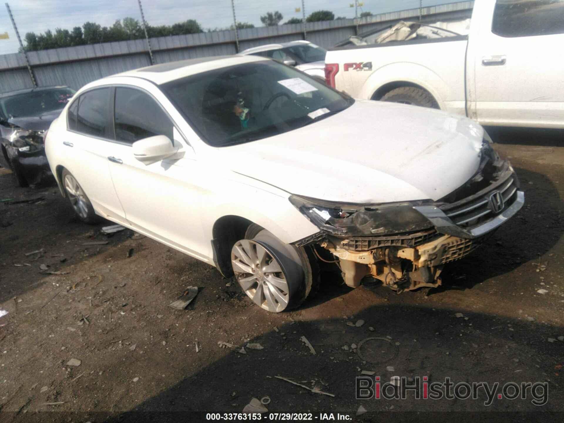 Photo 1HGCR2F86DA155066 - HONDA ACCORD SDN 2013