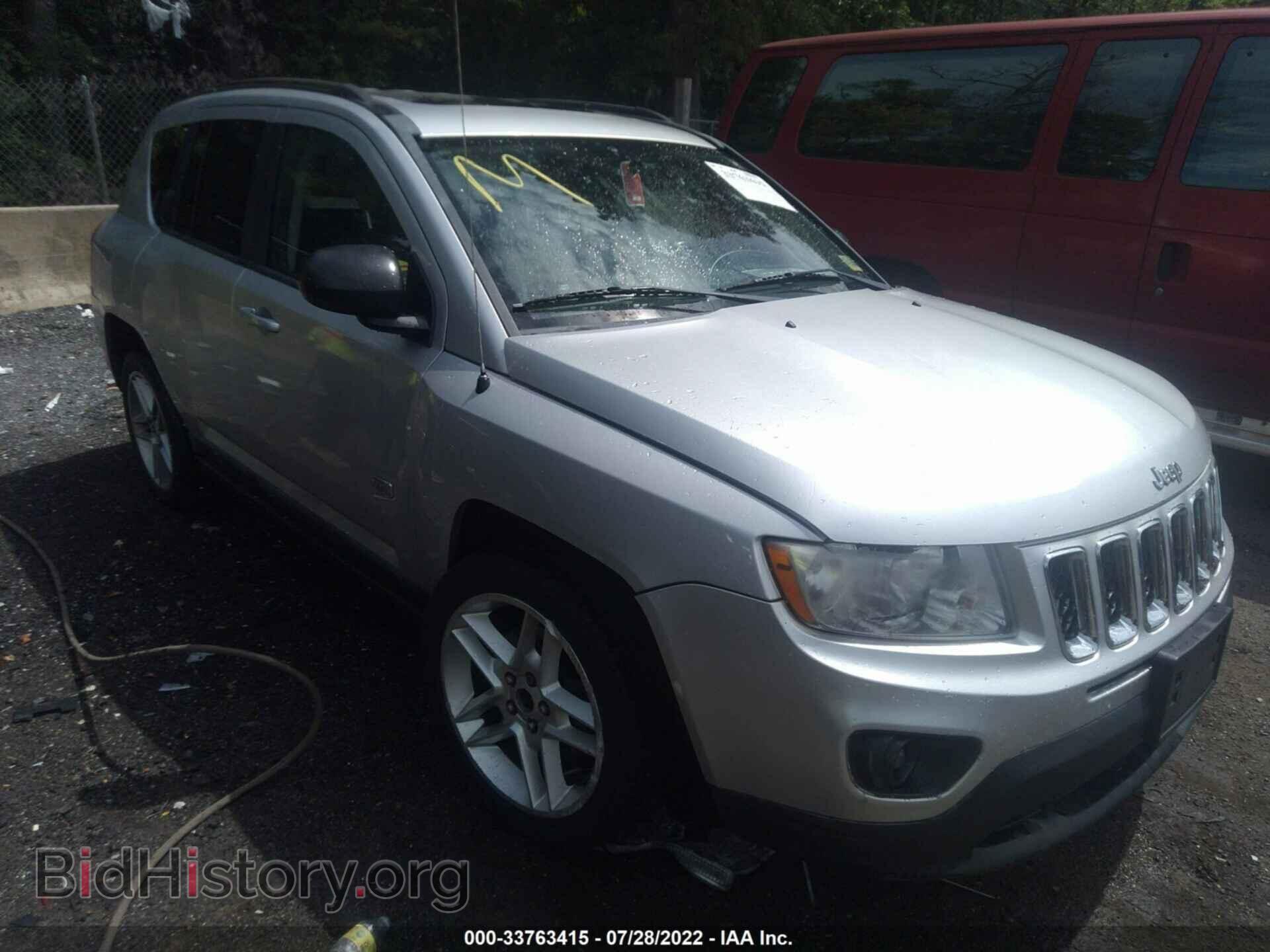 Photo 1J4NF5FB7BD182053 - JEEP COMPASS 2011
