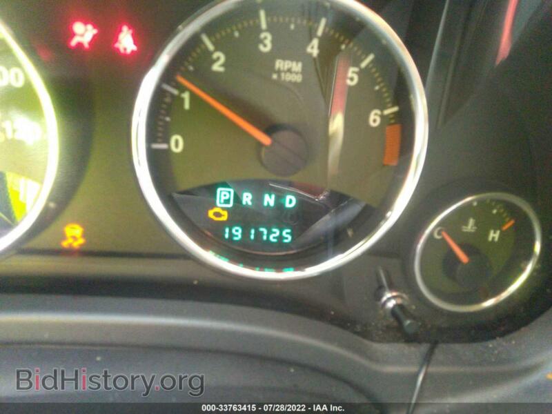 2011 Jeep COMPASS (VIN 1J4NF5FB7BD182053) — фото 7 из 11