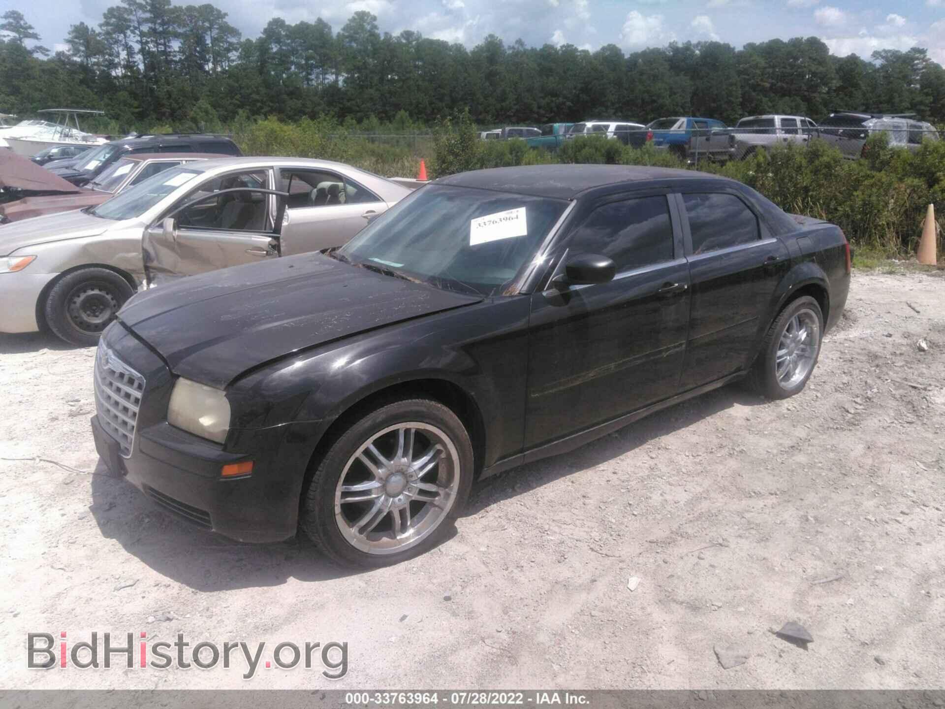 2006 CHRYSLER 300 - VIN: 2C3KA43R36H211452 - Фото 2