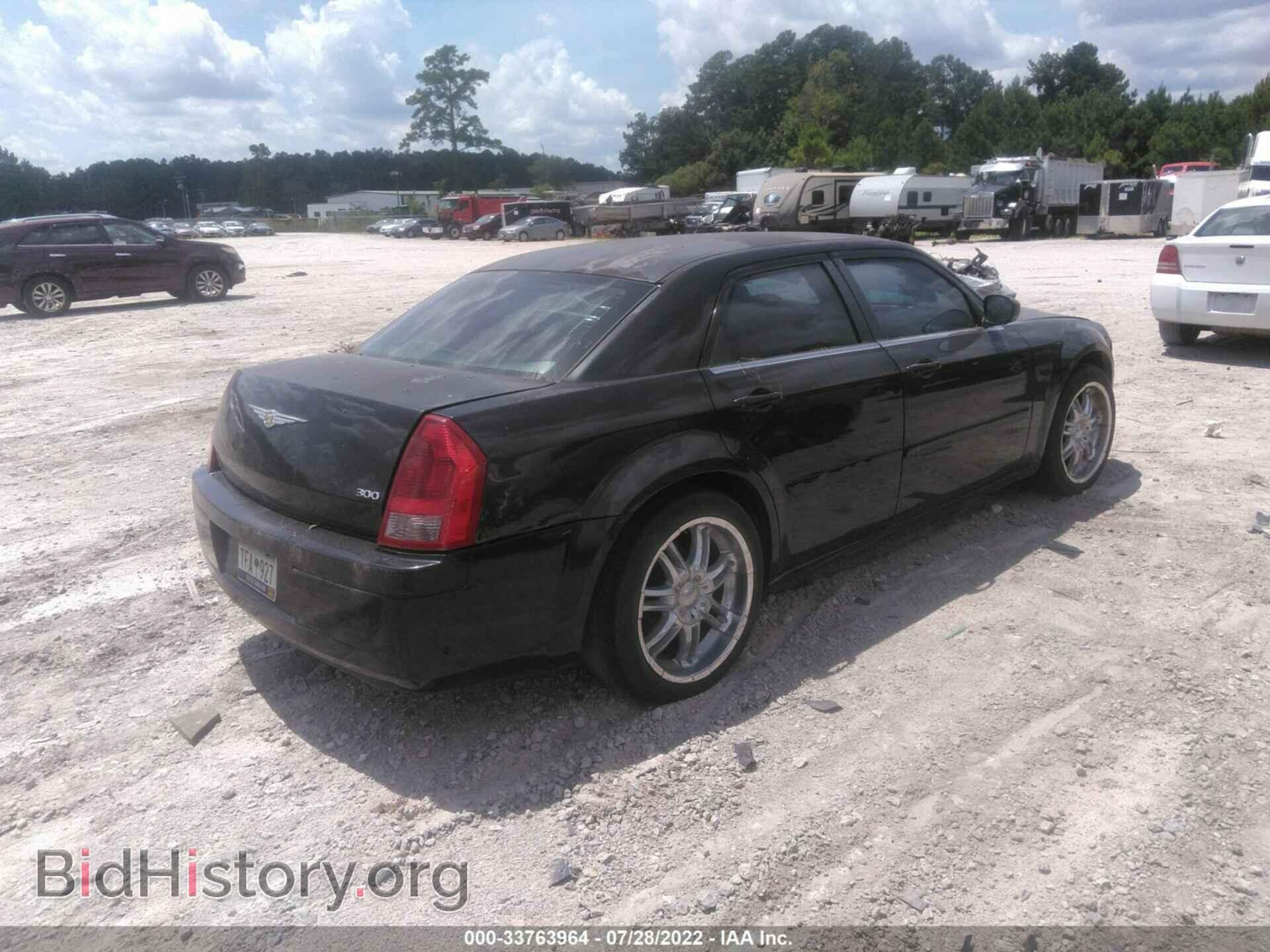 2006 CHRYSLER 300 - VIN: 2C3KA43R36H211452 - Фото 4