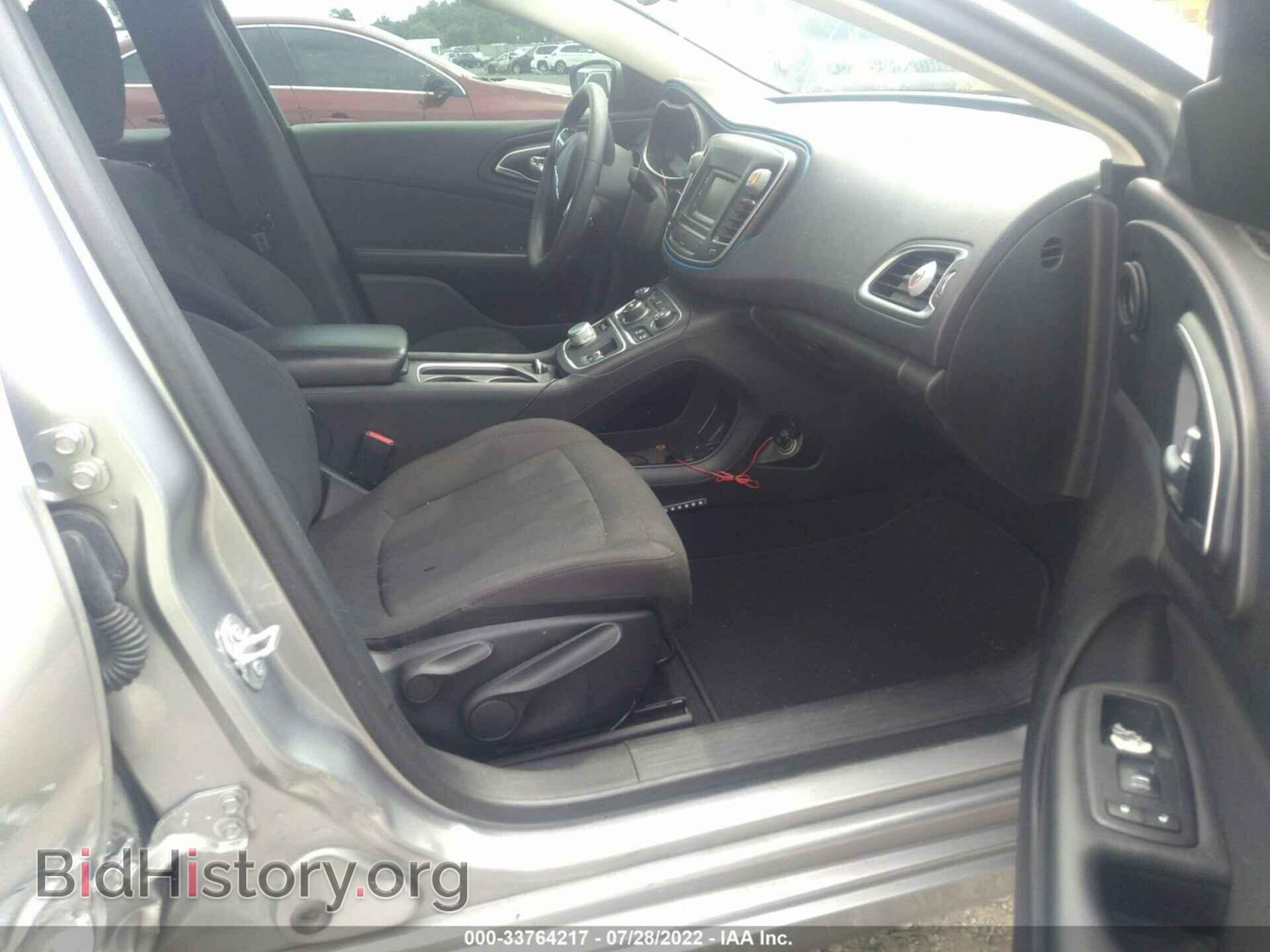 2016 CHRYSLER 200 - VIN: 1C3CCCAB8GN172784 - Photo 5