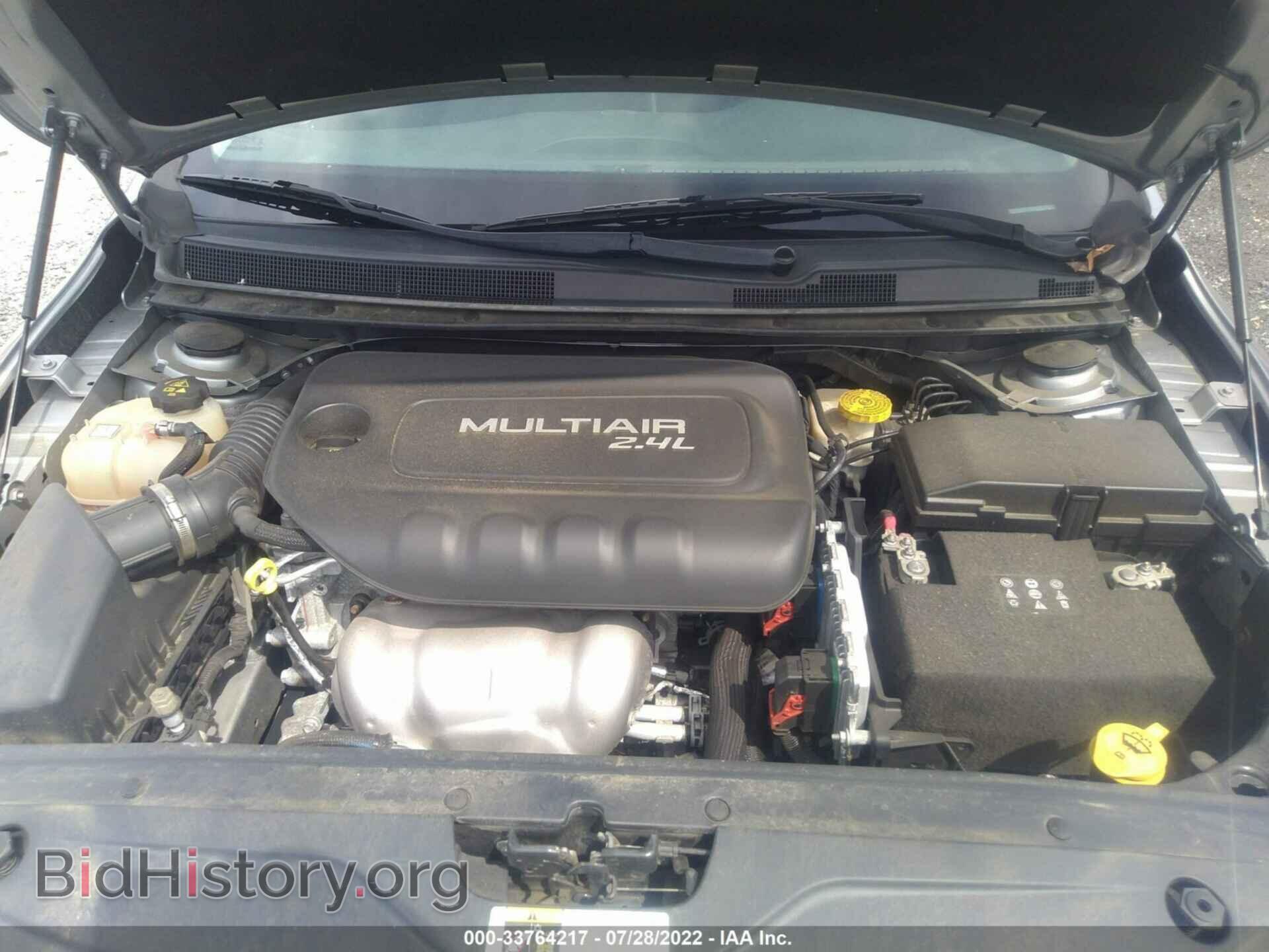 2016 CHRYSLER 200 - VIN: 1C3CCCAB8GN172784 - Photo 10