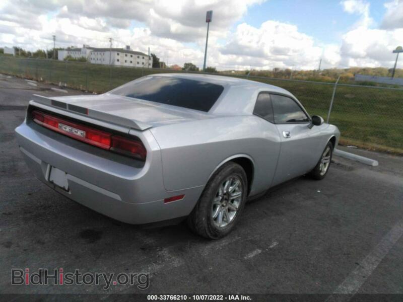 2010 Dodge CHALLENGER (VIN 2B3CJ4DVXAH154821) — photo 4 of 10
