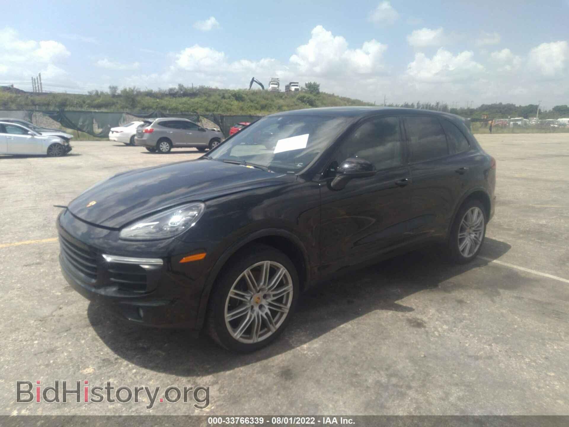 2017 PORSCHE CAYENNE - VIN: WP1AA2A23HKA86951 - Фото 2