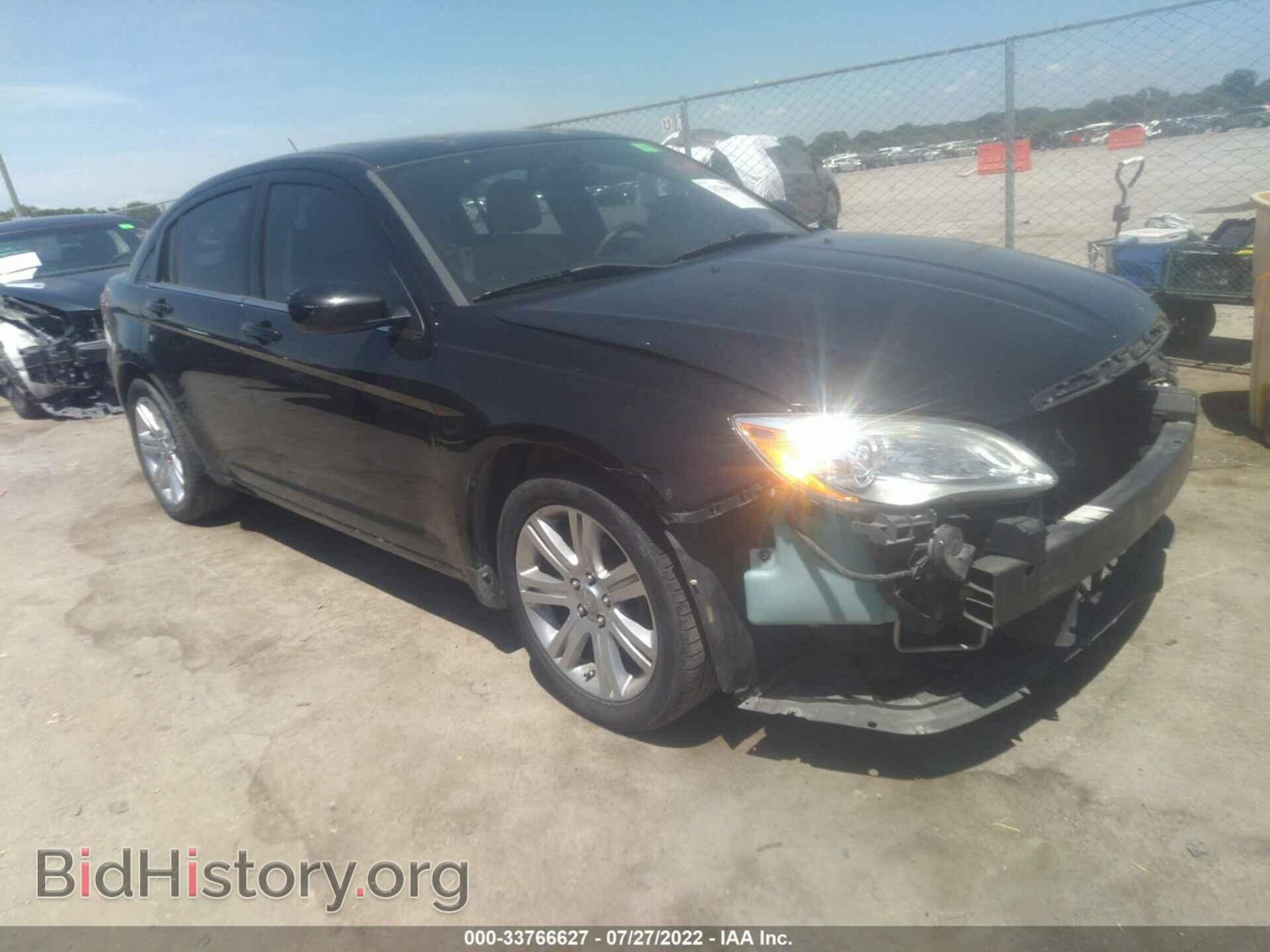 Photo 1C3BC1FB6BN612843 - CHRYSLER 200 2011