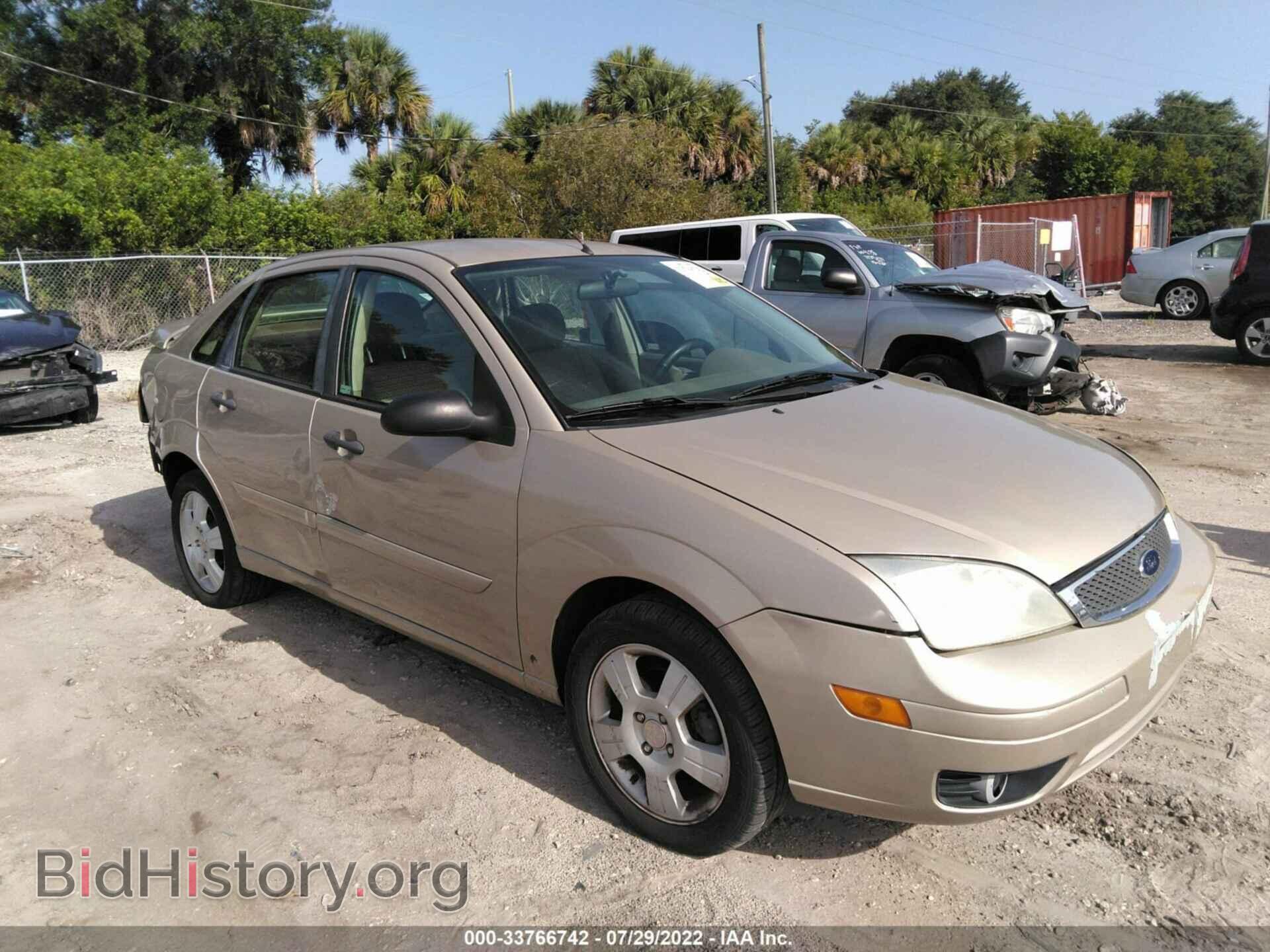 Photo 1FAFP34N77W124258 - FORD FOCUS 2007