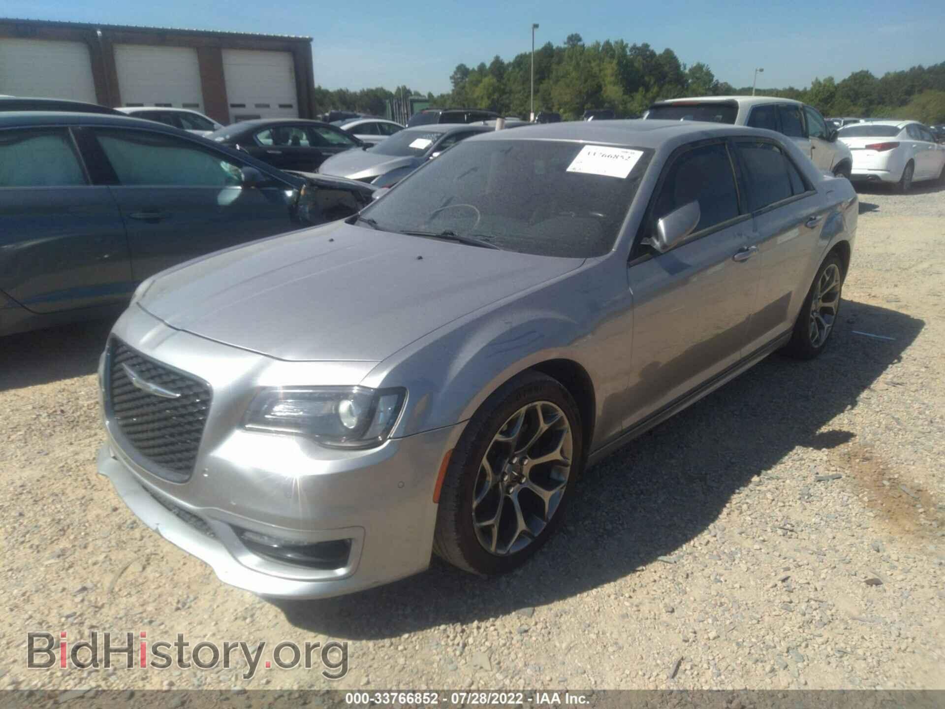 2018 CHRYSLER 300 - VIN: 2C3CCABG1JH261482 - Фото 2