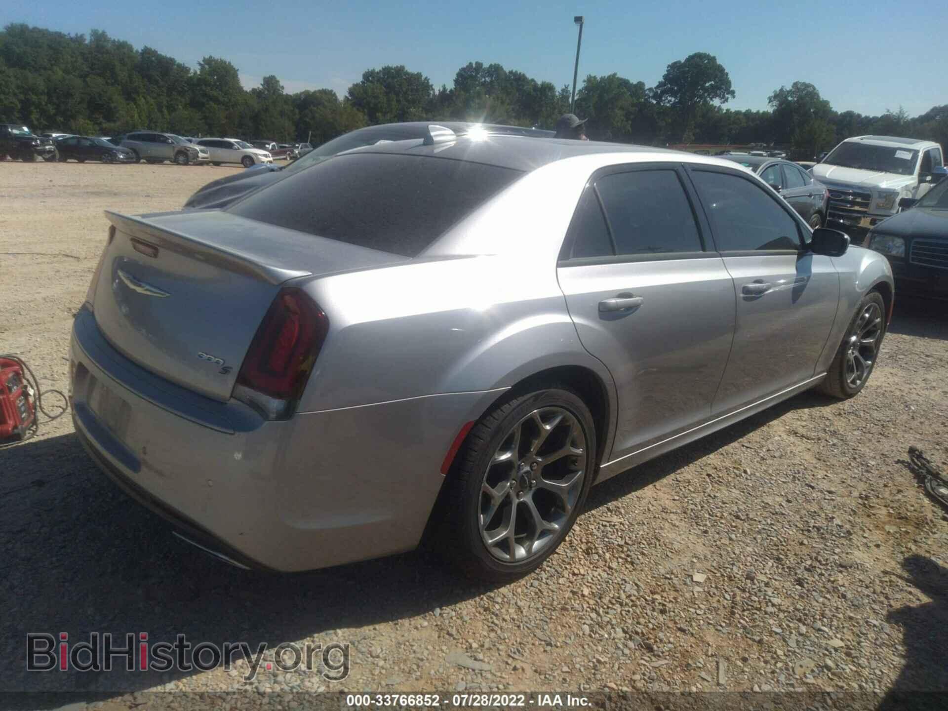 2018 CHRYSLER 300 - VIN: 2C3CCABG1JH261482 - Фото 4