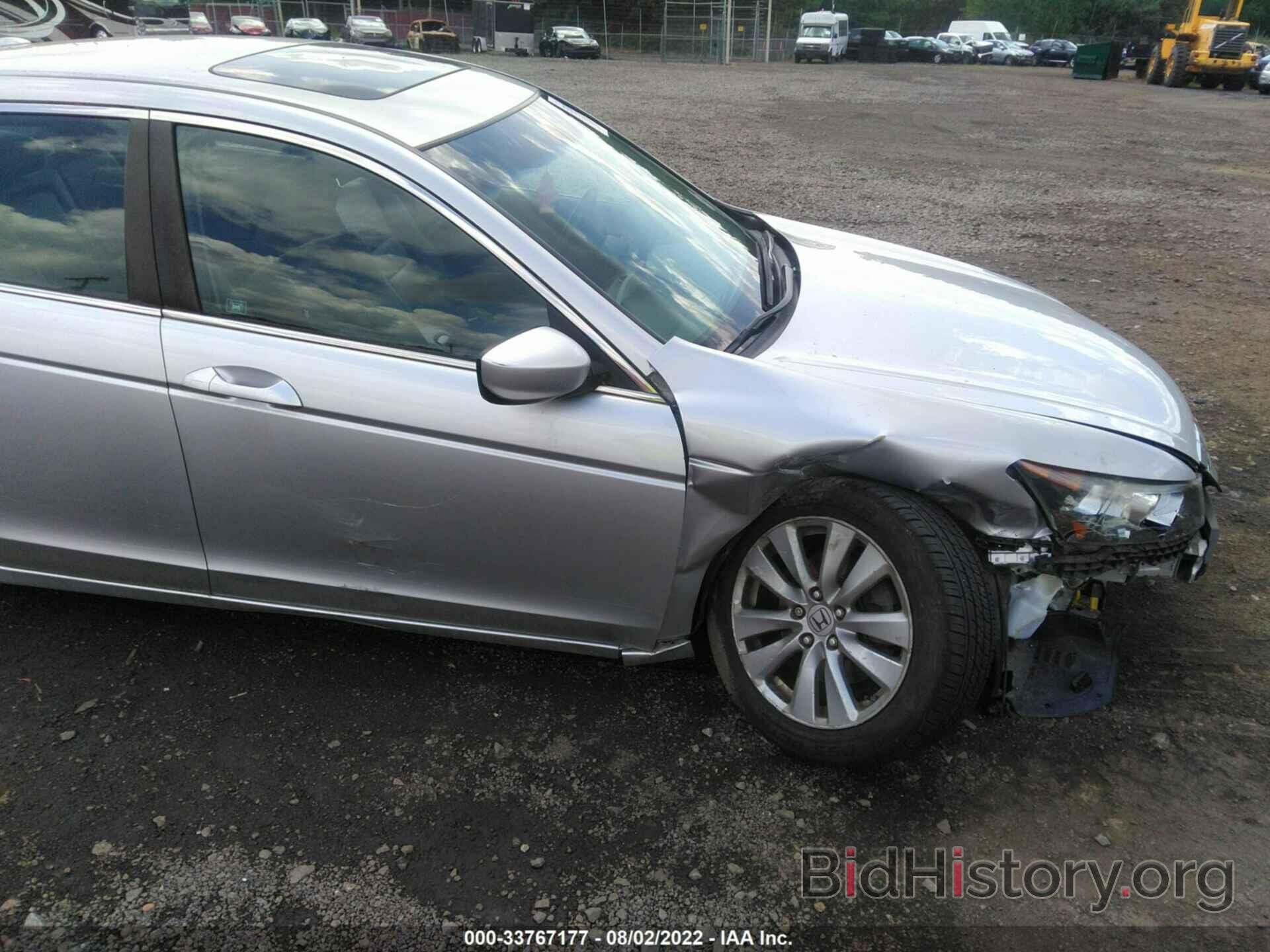 Photo 1HGCP2F80CA140941 - HONDA ACCORD SDN 2012