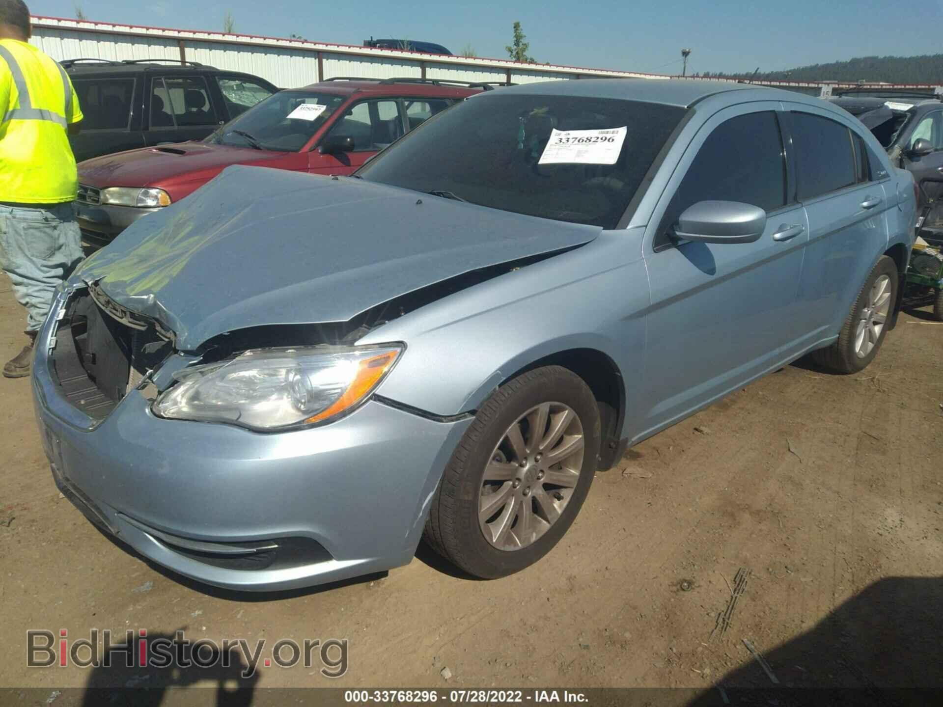 2012 CHRYSLER 200 - VIN: 1C3CCBAB1CN139274 - Фото 2