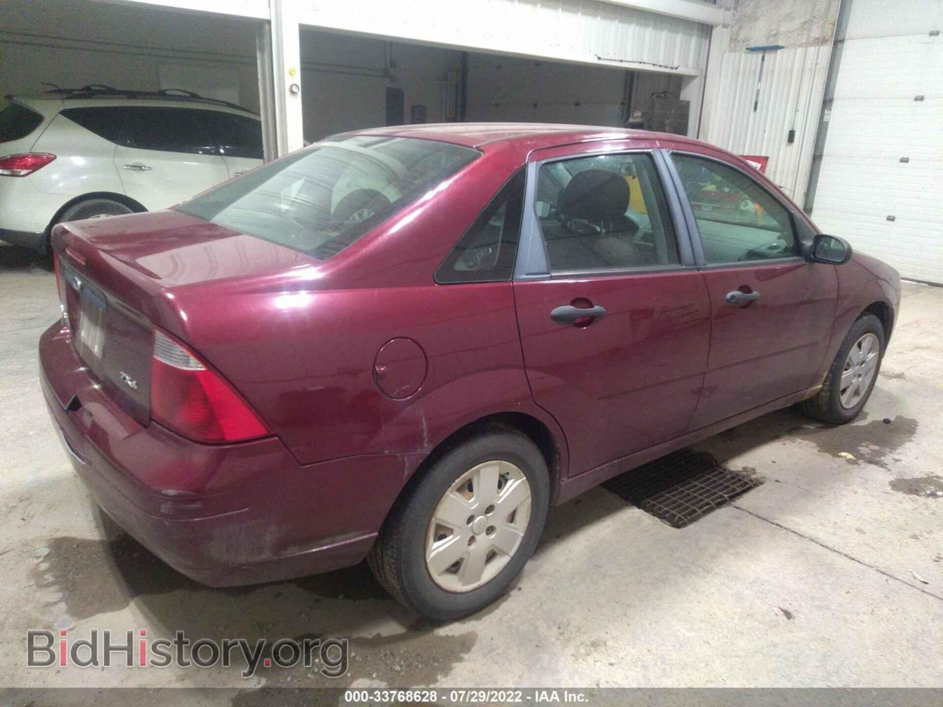 2006 FORD FOCUS - VIN: 1FAFP34N56W123298 - Фото 4
