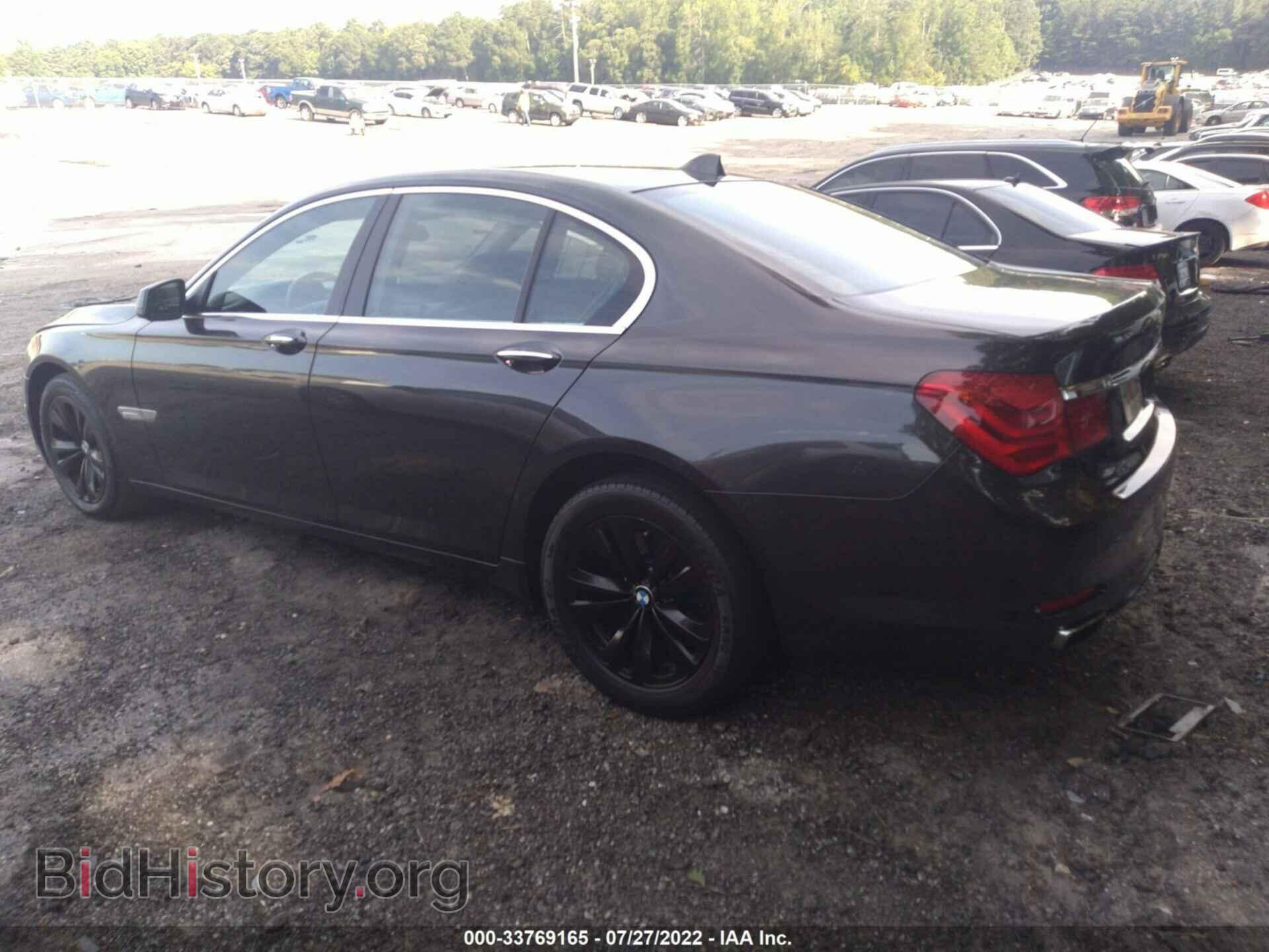 2011 BMW 7 SERIES - VIN: WBAKA4C59BC392172 - Фото 3