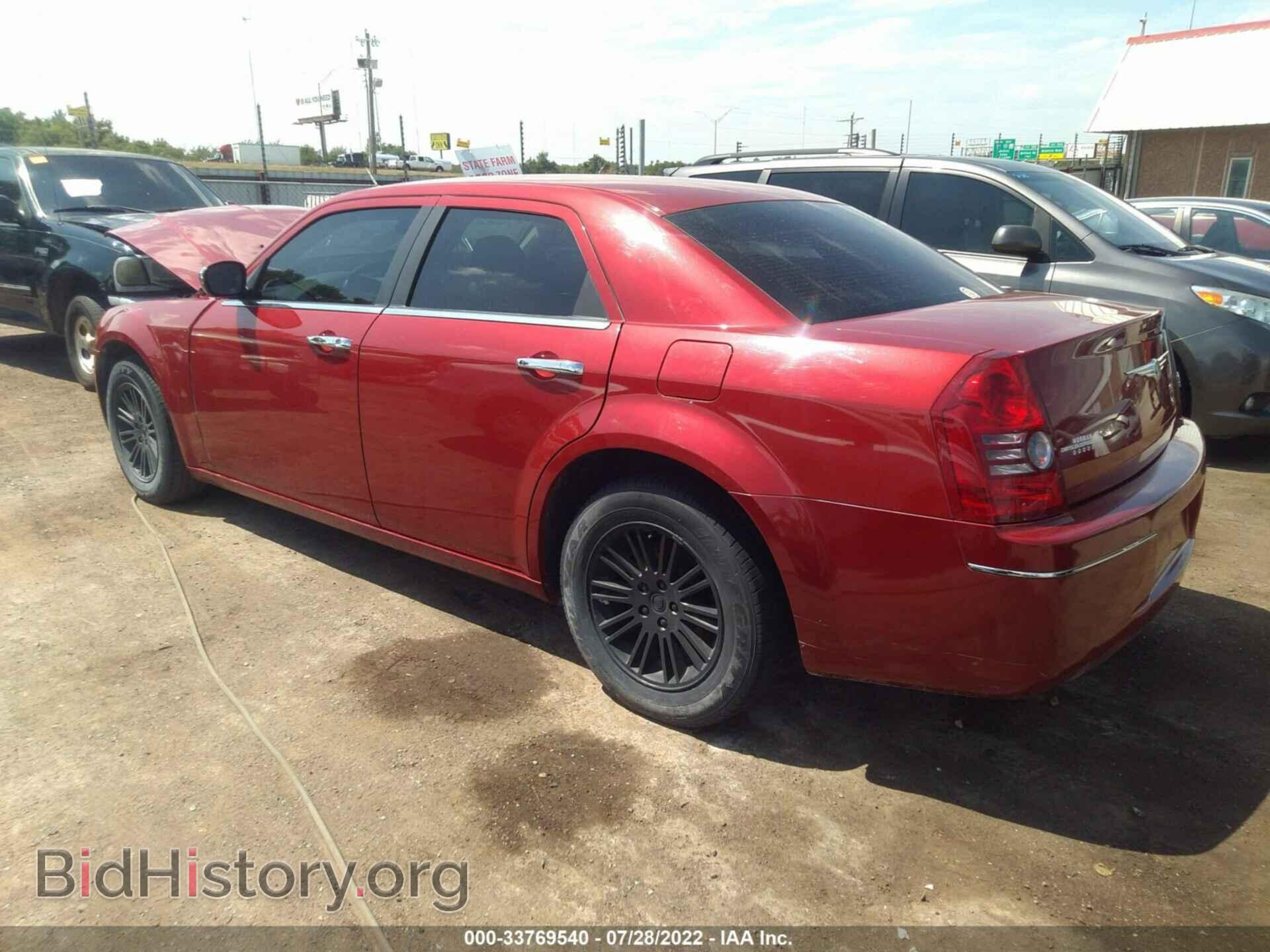 2010 CHRYSLER 300 - VIN: 2C3CA4CD2AH106239 - Фото 3