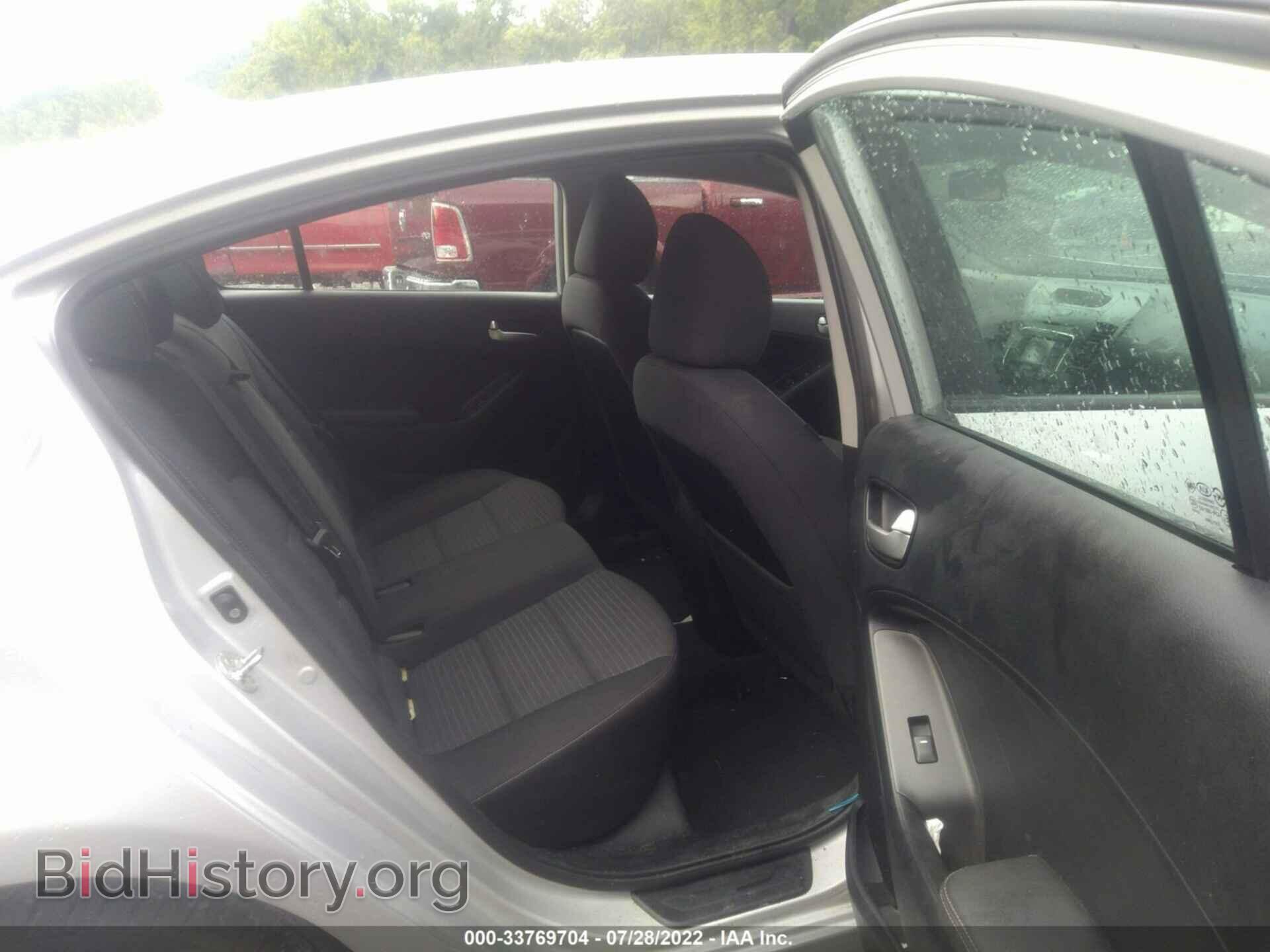 2017 KIA FORTE - VIN: 3KPFL4A72HE129834 - Фото 8