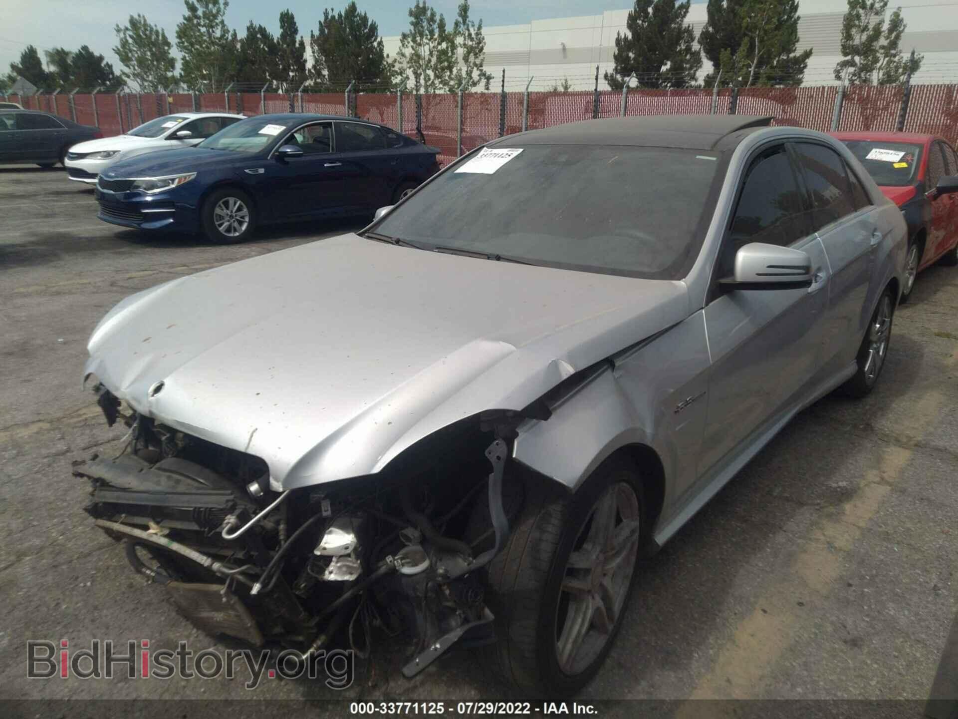 2011 MERCEDES-BENZ E-CLASS - VIN: WDDHF7HB2BA284380 - Фото 2