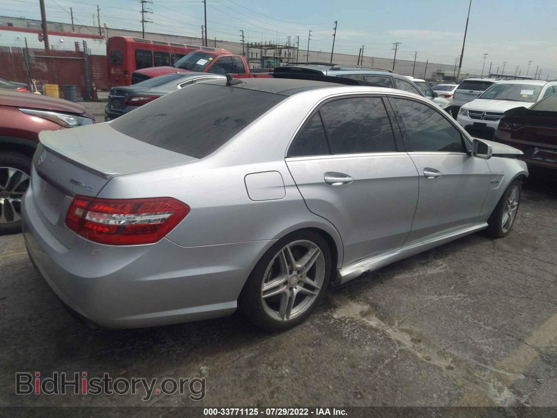 2011 MERCEDES-BENZ E-CLASS - VIN: WDDHF7HB2BA284380 - Фото 4