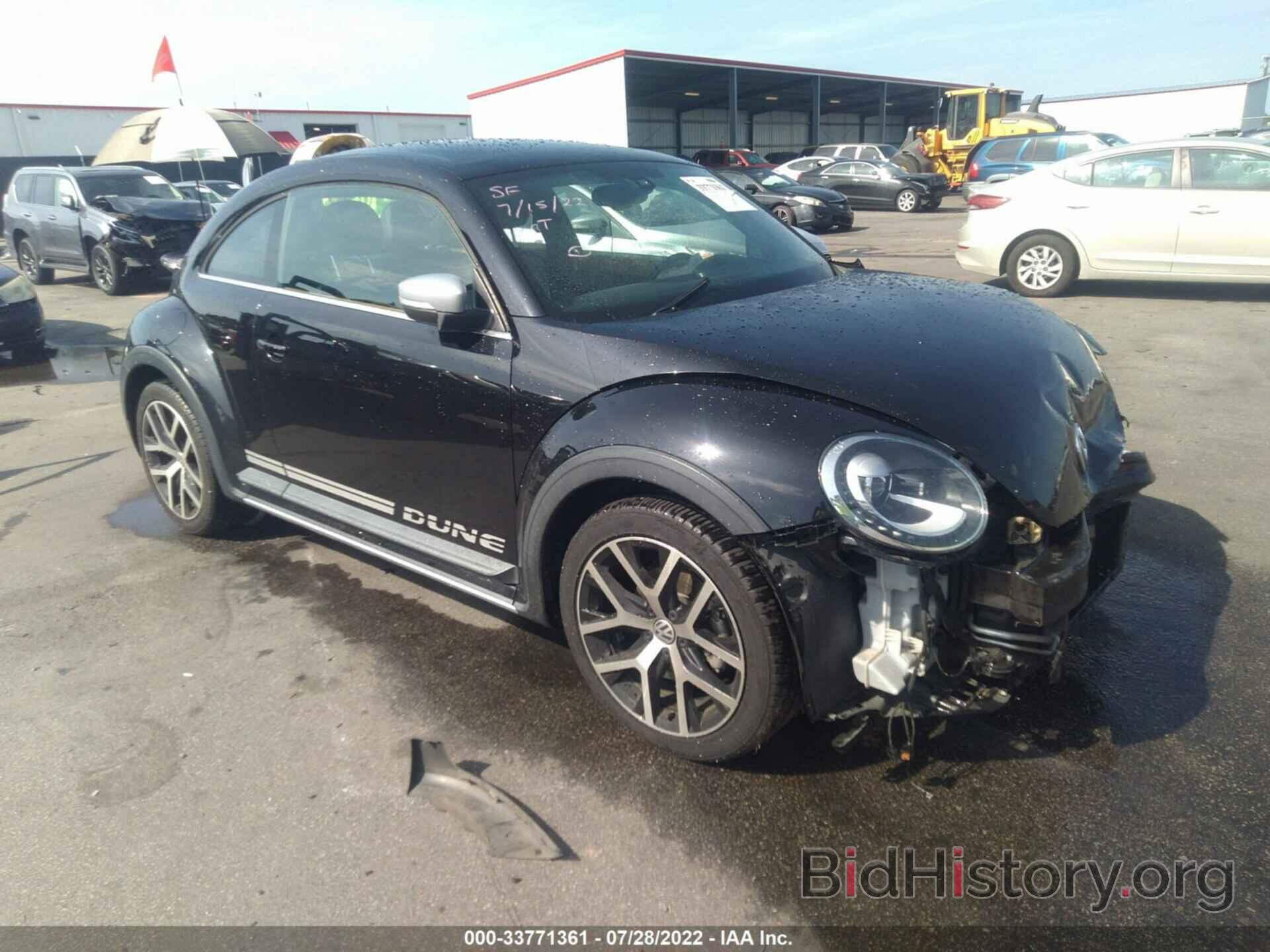 Photo 3VWS17AT1GM621405 - VOLKSWAGEN BEETLE COUPE 2016