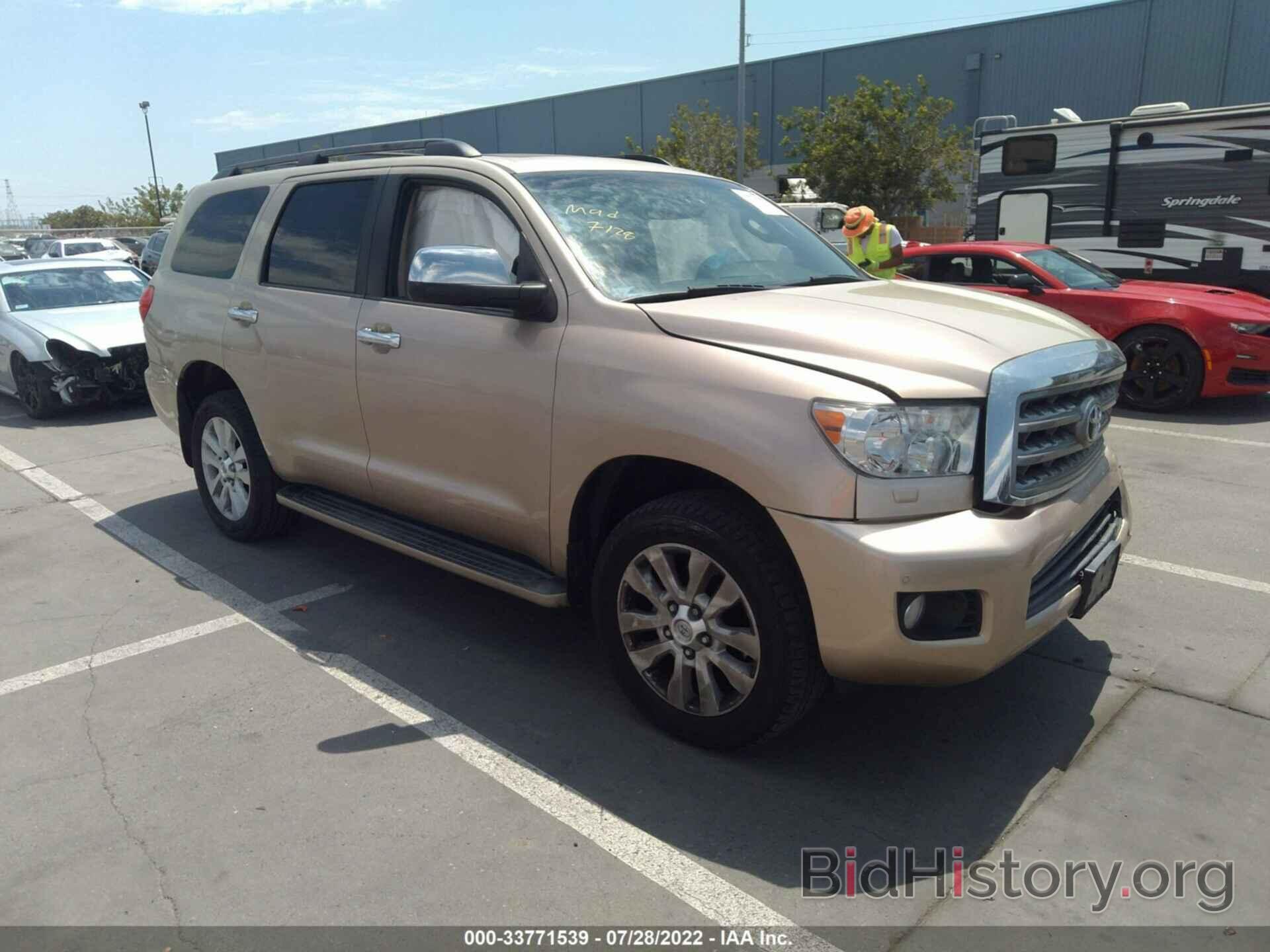 Photo 5TDDY5G10DS090985 - TOYOTA SEQUOIA 2013