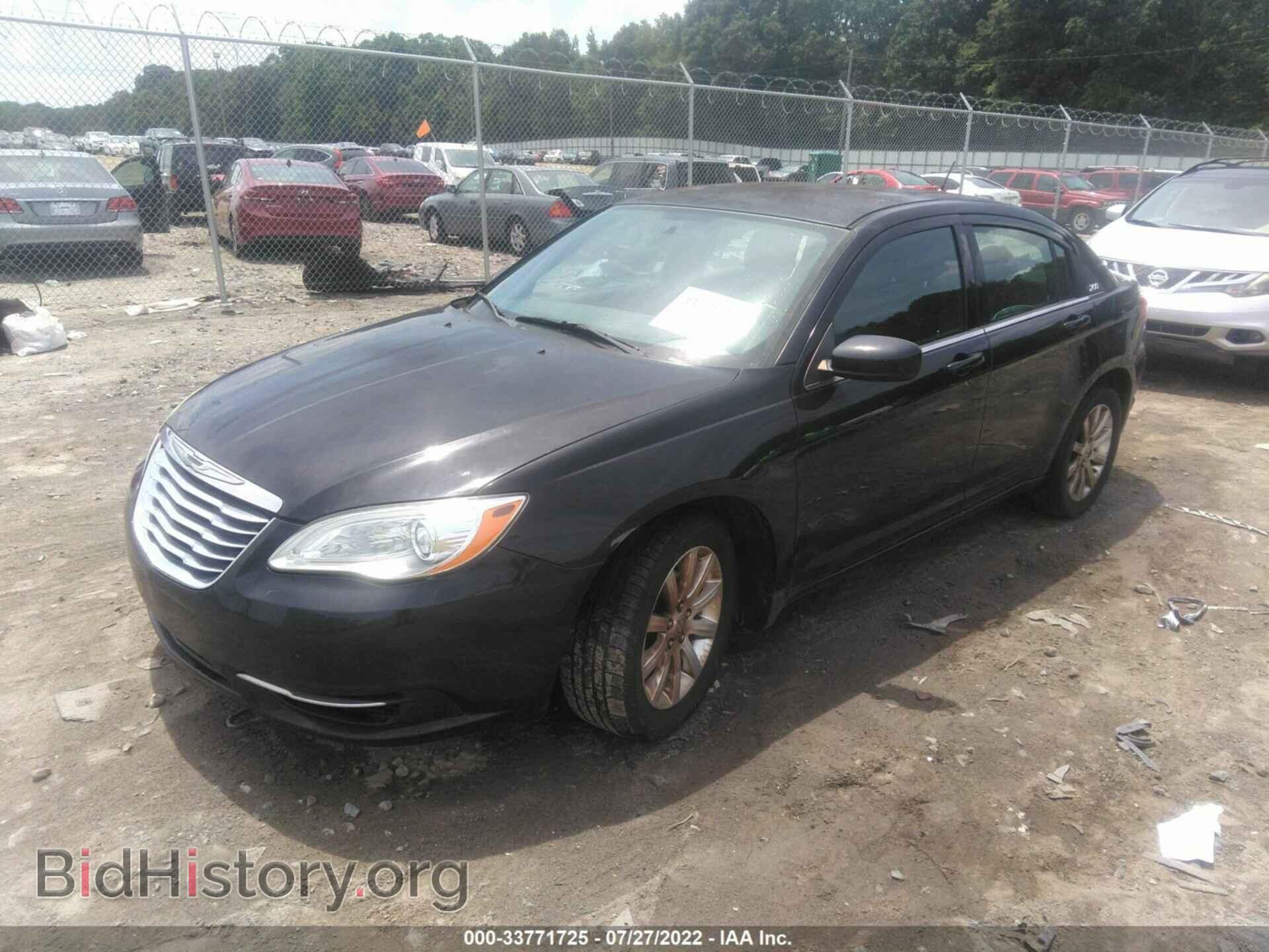 2012 CHRYSLER 200 - VIN: 1C3CCBBB0CN104627 - Фото 2