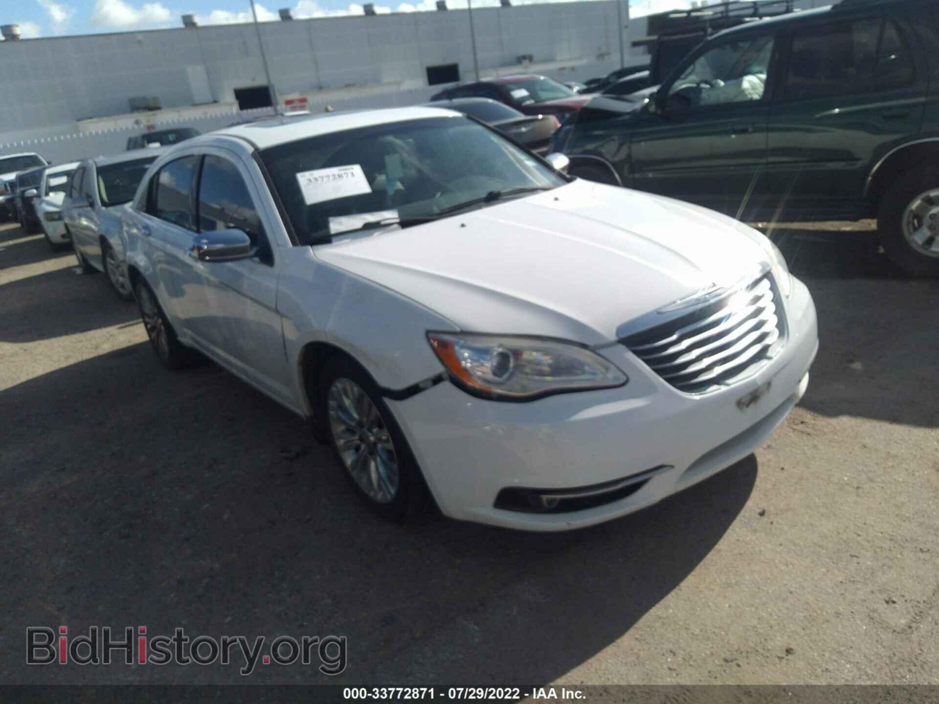 Photo 1C3BC2FB4BN551403 - CHRYSLER 200 2011