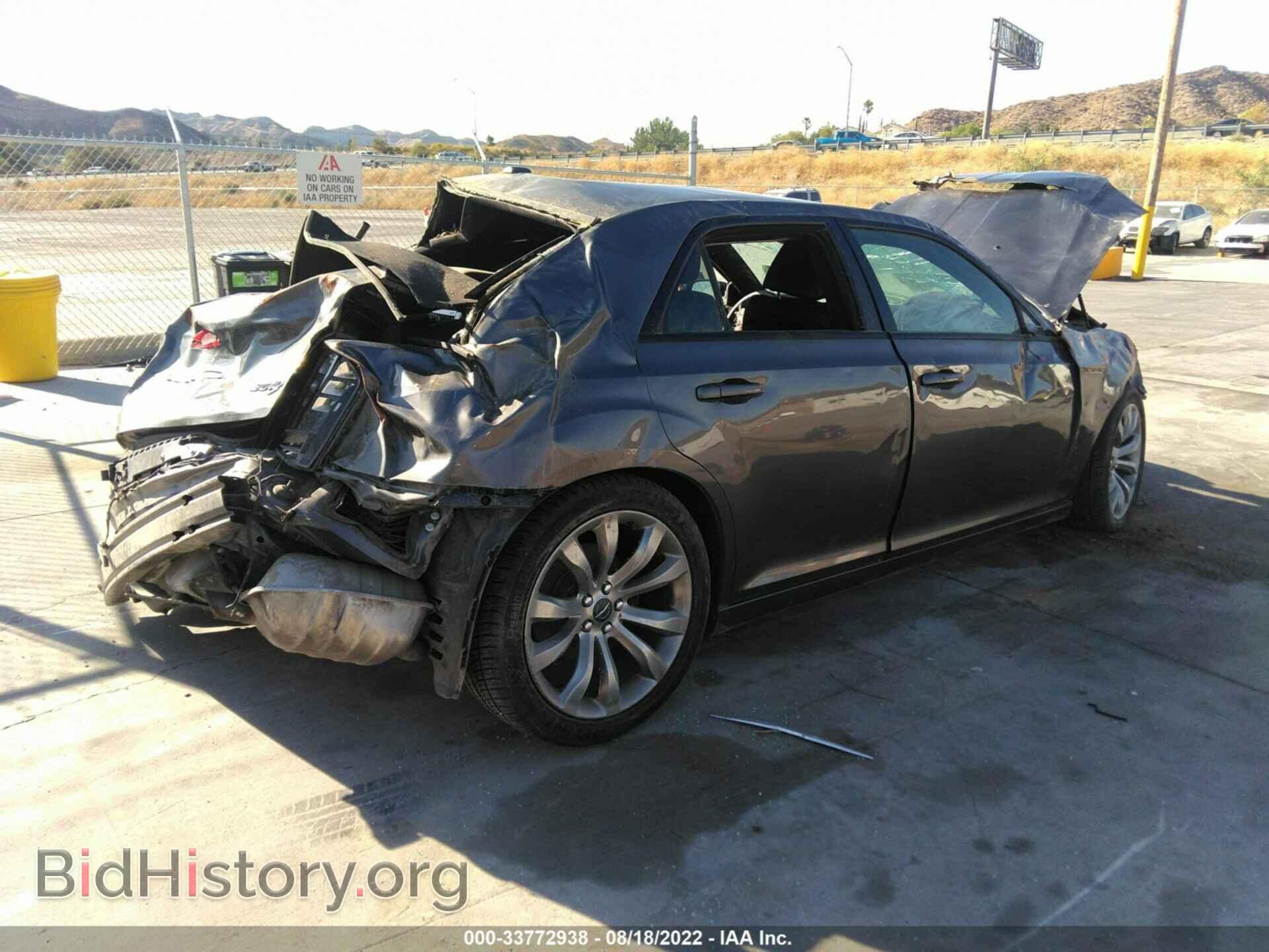 2014 CHRYSLER 300 - VIN: 2C3CCABG6EH358246 - Фото 4