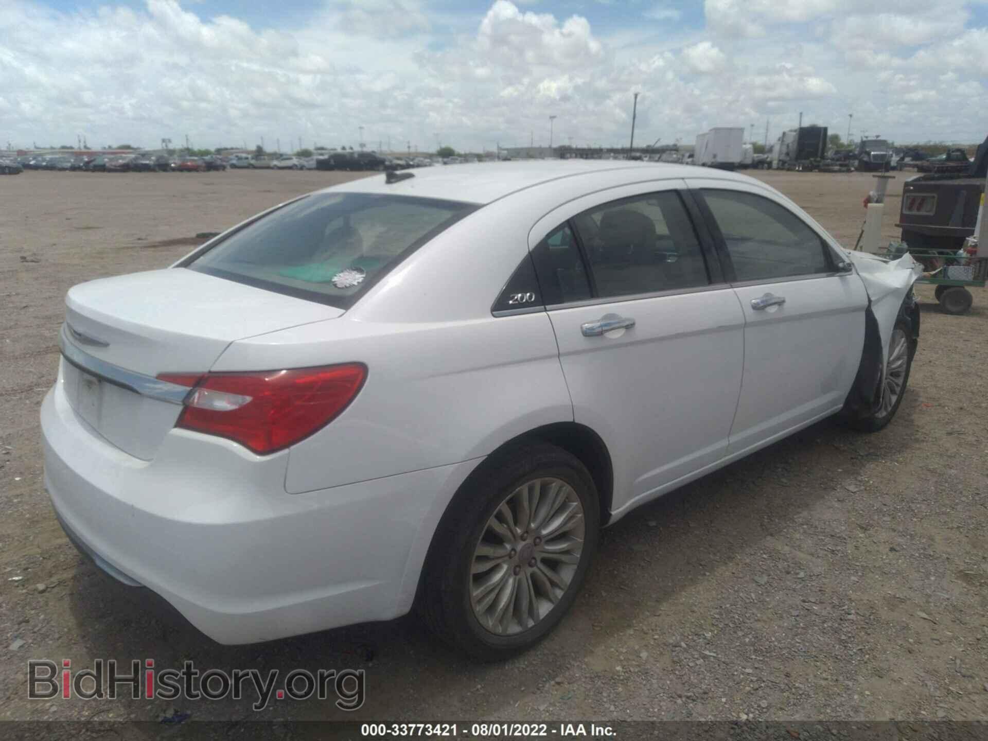 2011 CHRYSLER 200 - VIN: 1C3BC2FB5BN582238 - Фото 4
