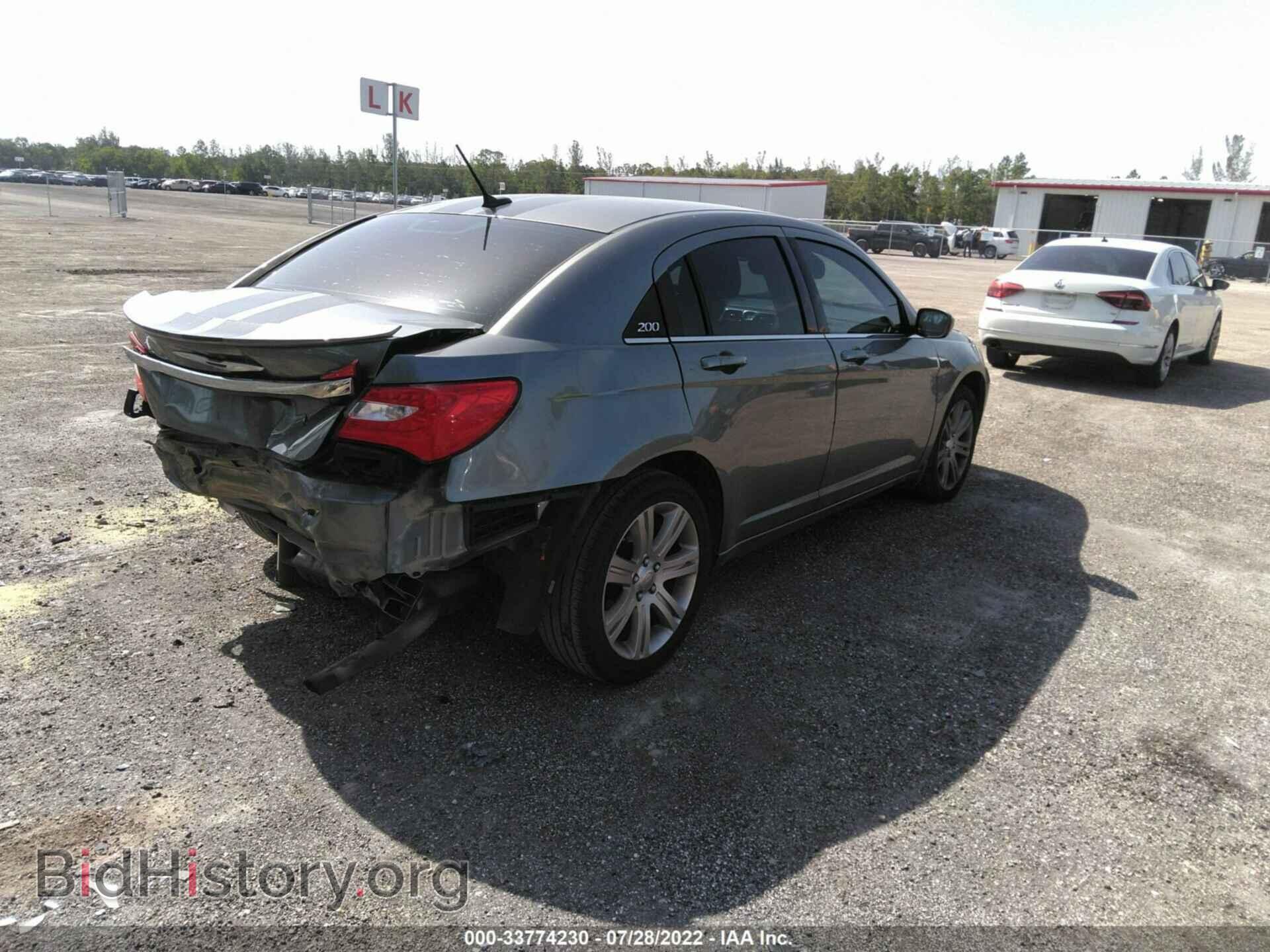 2013 CHRYSLER 200 - VIN: 1C3CCBBB1DN574215 - Фото 4