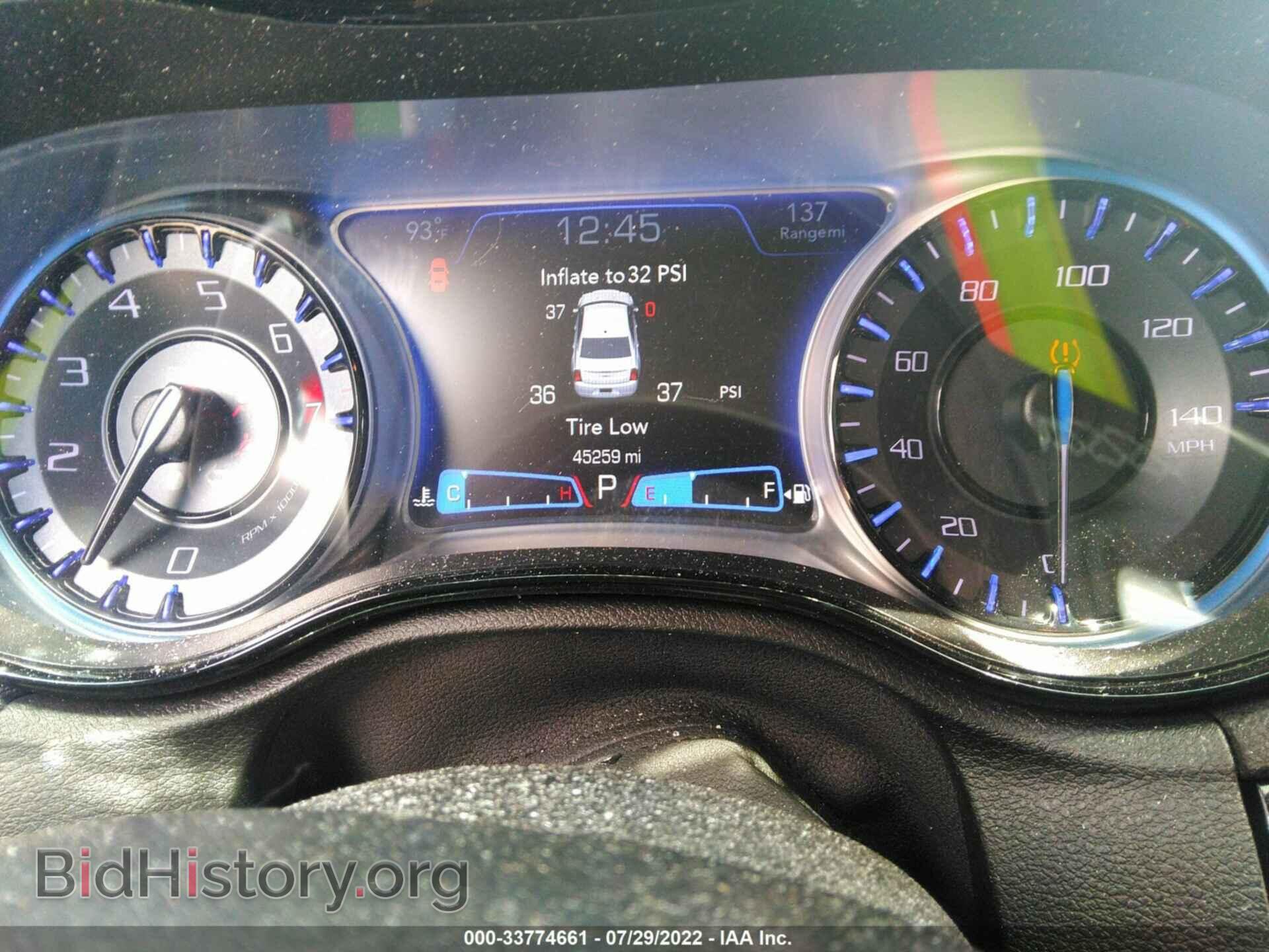 2019 CHRYSLER 300 - VIN: 2C3CCABG7KH686142 - Фото 7