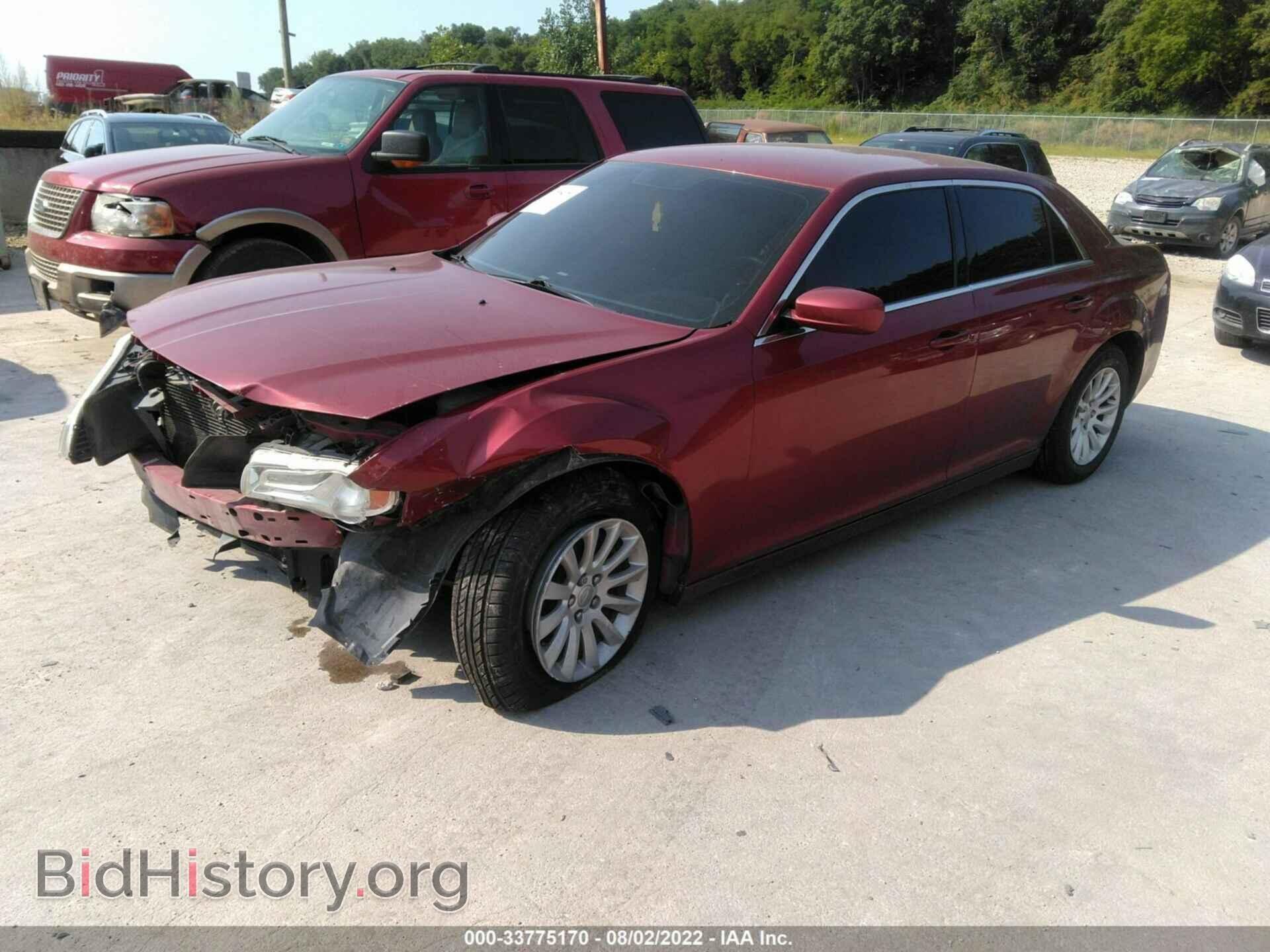 2012 CHRYSLER 300 - VIN: 2C3CCAAG7CH167059 - Фото 2