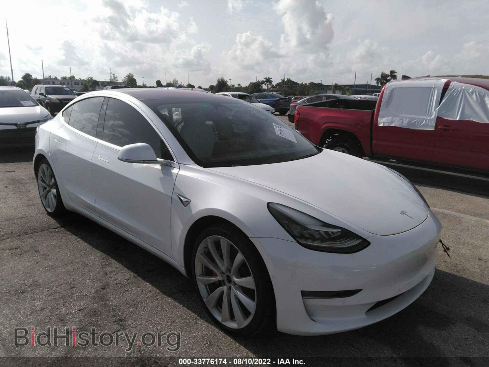 Фотография 5YJ3E1EB5JF074564 - TESLA MODEL 3 2018