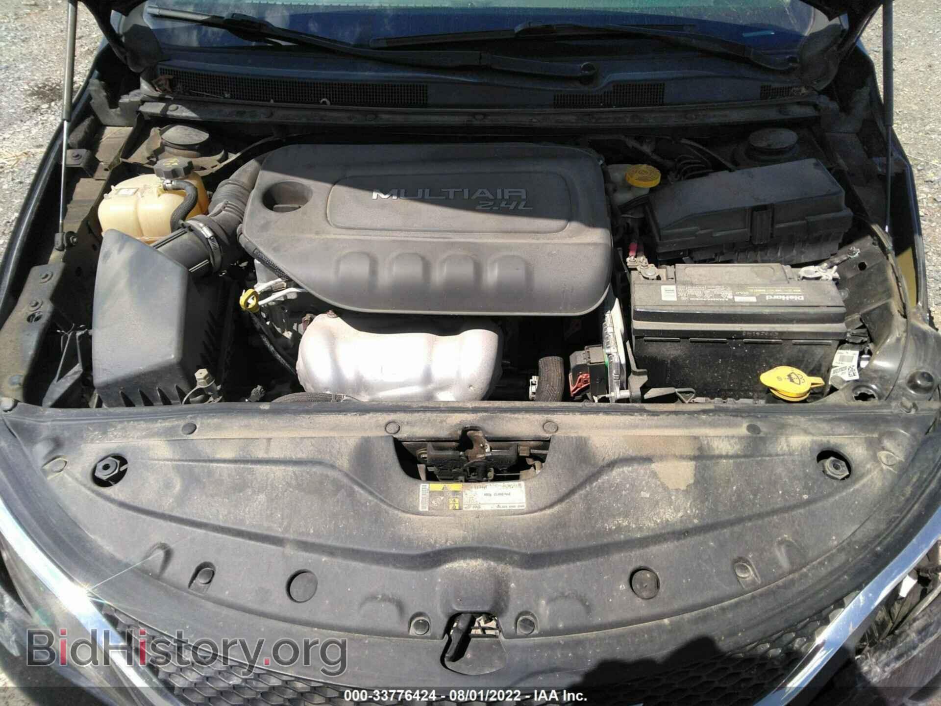 2015 CHRYSLER 200 - VIN: 1C3CCCAB7FN666231 - Фото 10