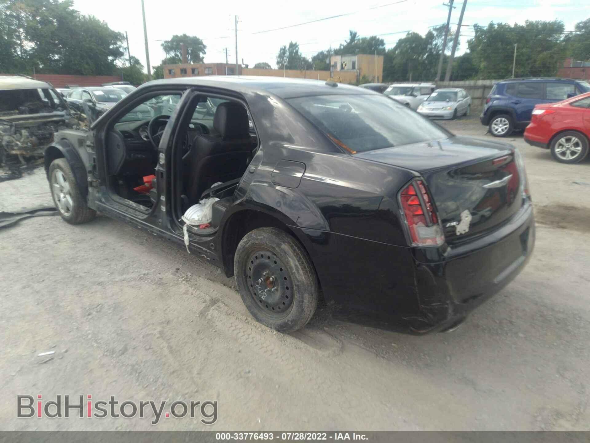 2014 CHRYSLER 300 - VIN: 2C3CCAGG5EH342001 - Фото 3