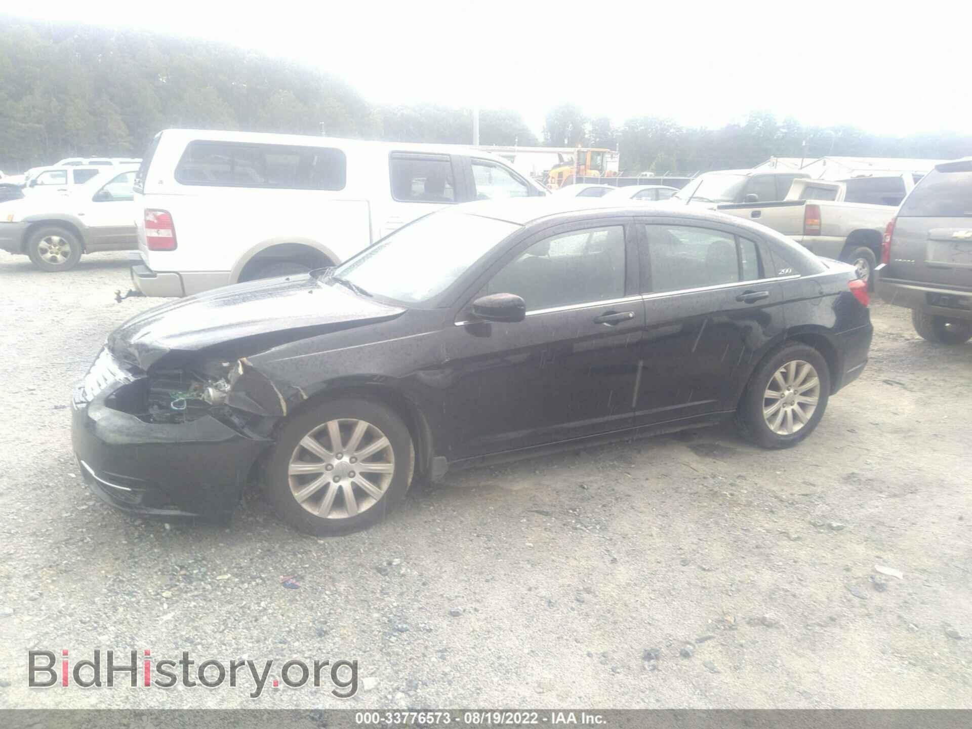 2012 CHRYSLER 200 - VIN: 1C3CCBBB8CN302145 - Фото 2