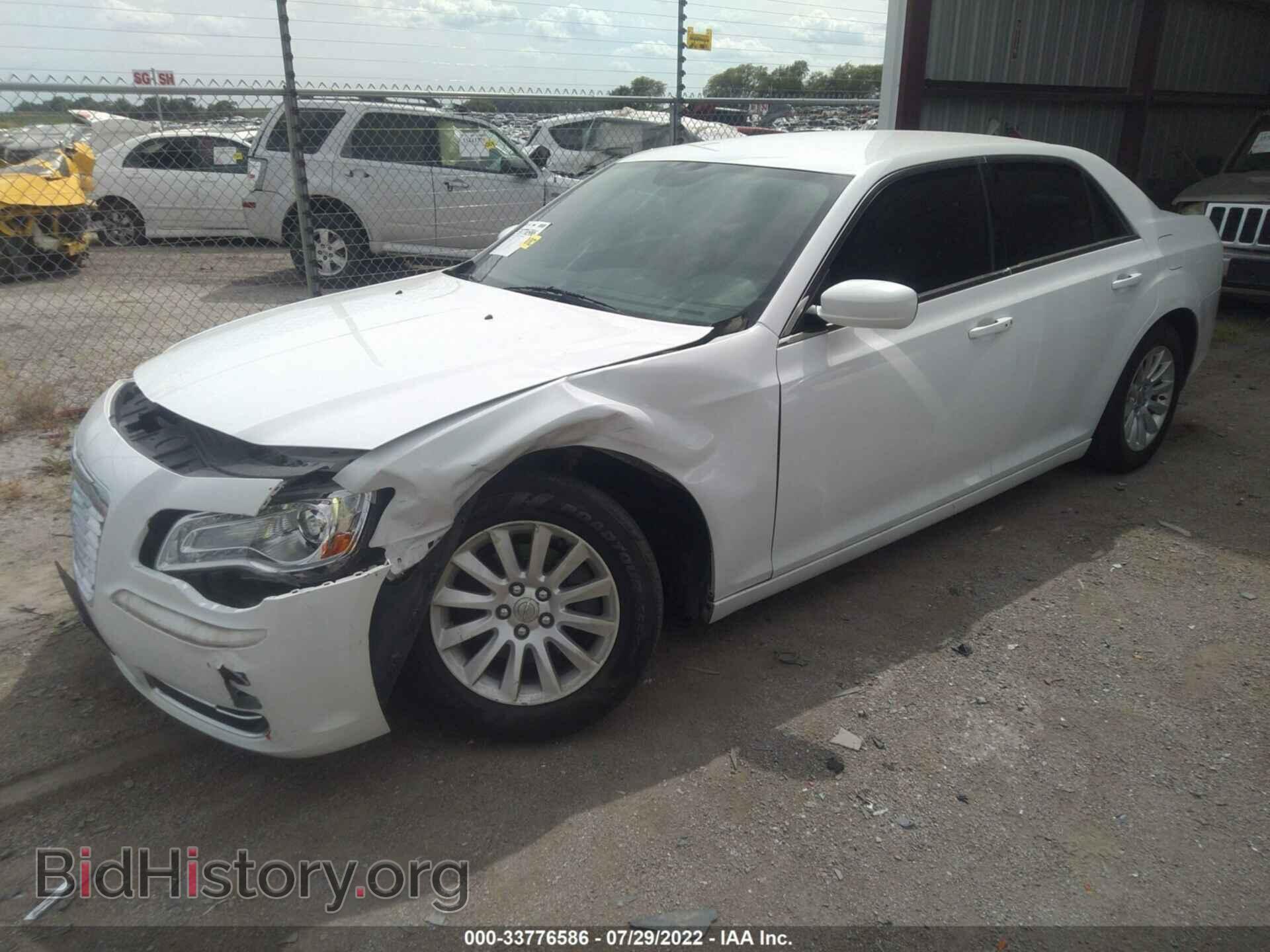 2014 CHRYSLER 300 - VIN: 2C3CCAAG9EH329809 - Photo 2