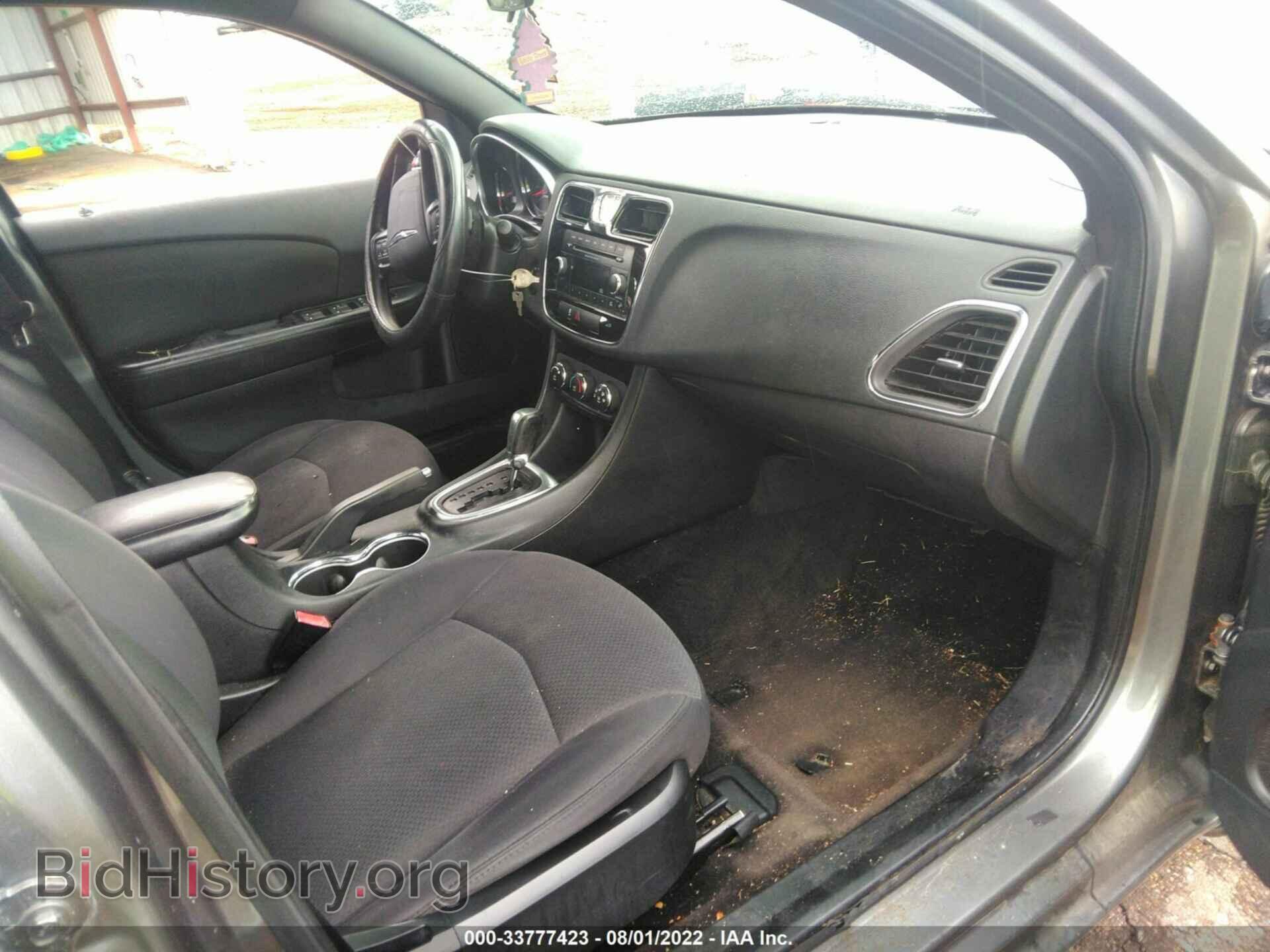 2012 CHRYSLER 200 - VIN: 1C3CCBAB2CN217318 - Photo 5