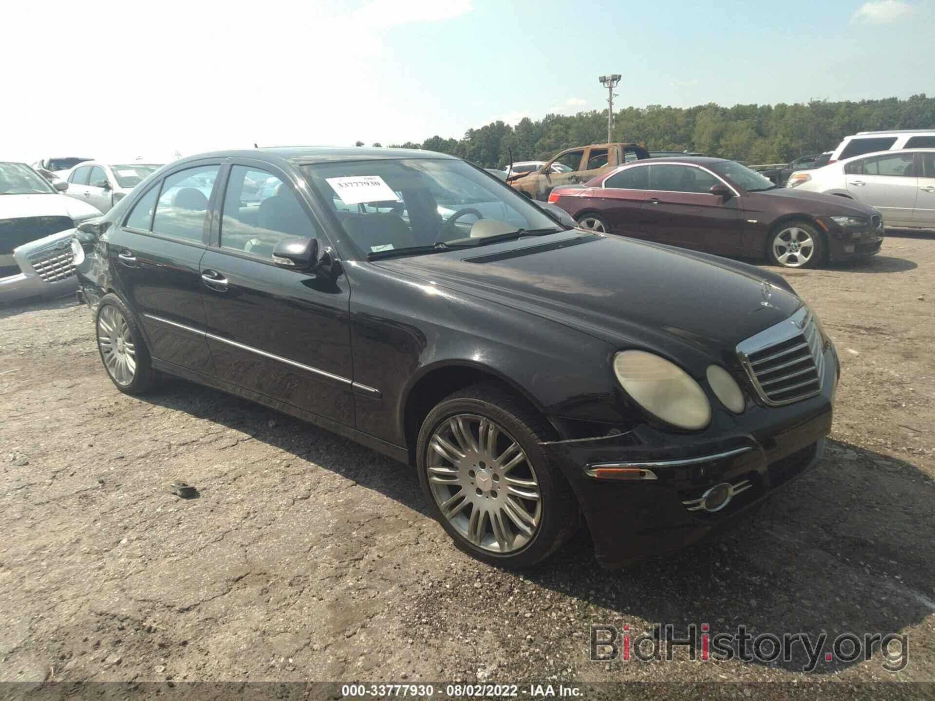 Photo WDBUF56X58B220072 - MERCEDES-BENZ E-CLASS 2008