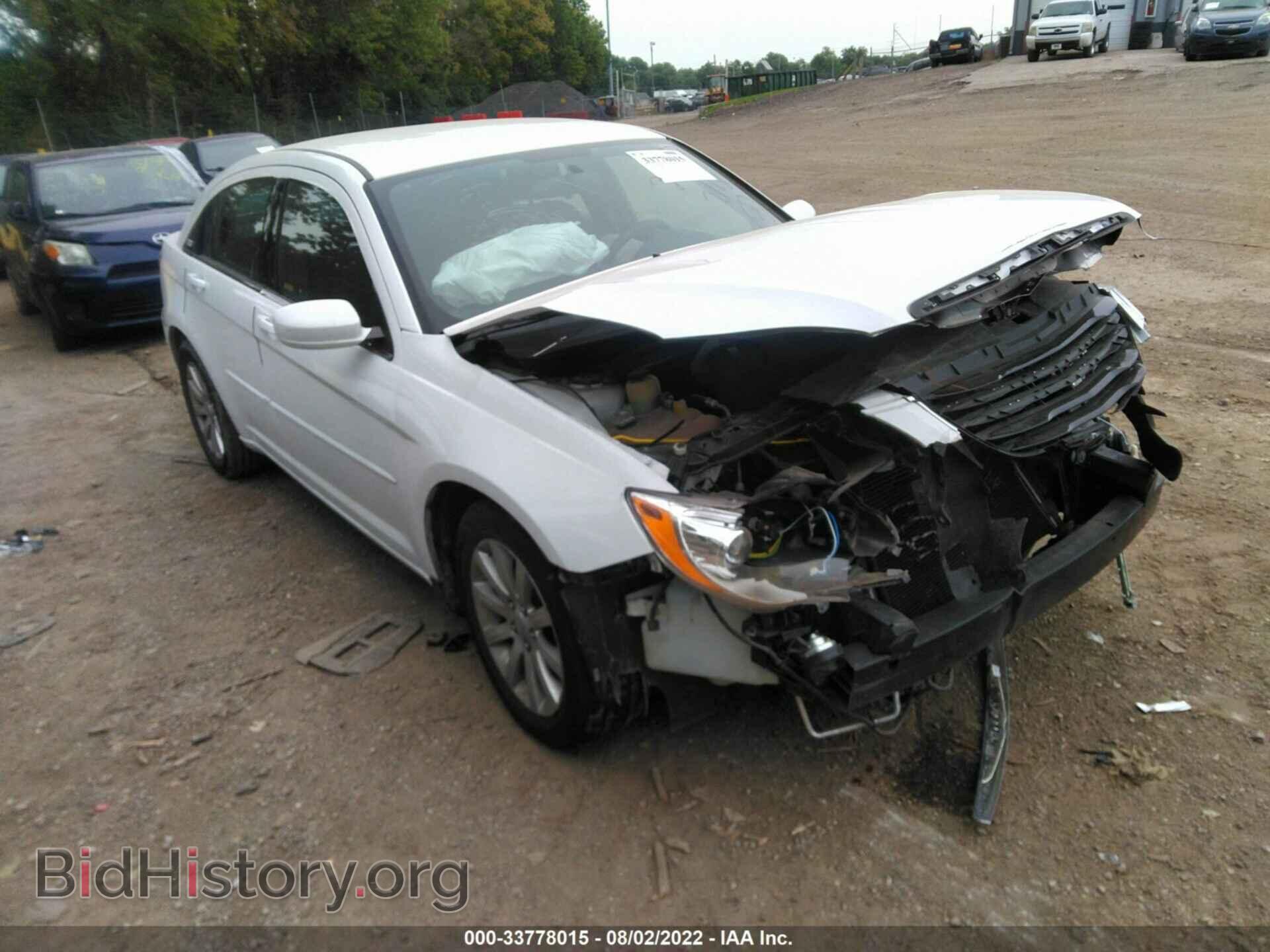 Photo 1C3CCBBG2DN659740 - CHRYSLER 200 2013