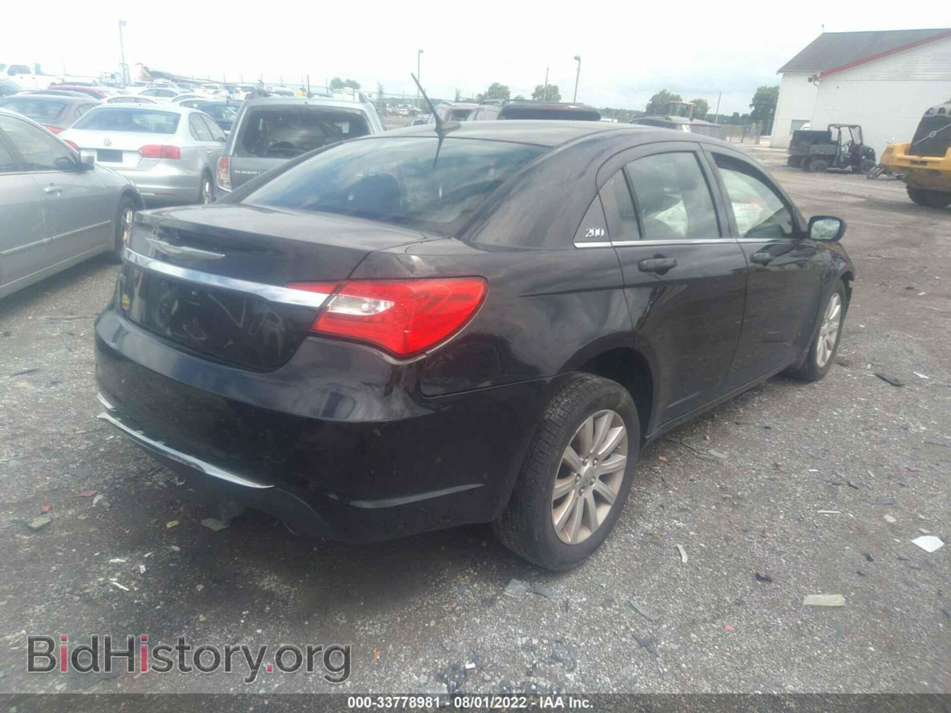 2013 CHRYSLER 200 - VIN: 1C3CCBBG8DN532197 - Photo 4