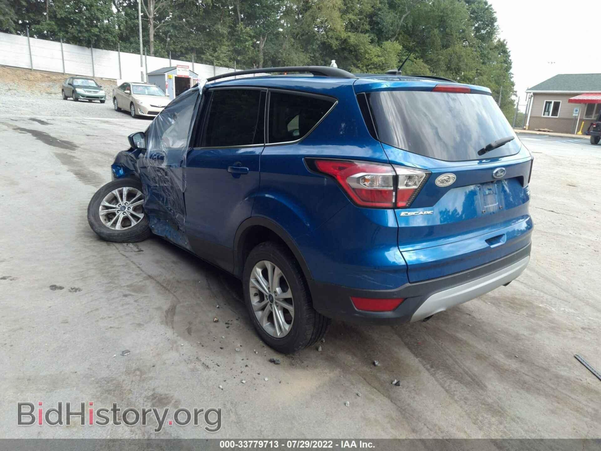 2017 FORD ESCAPE - VIN: 1FMCU9GD2HUC46126 - Фото 3