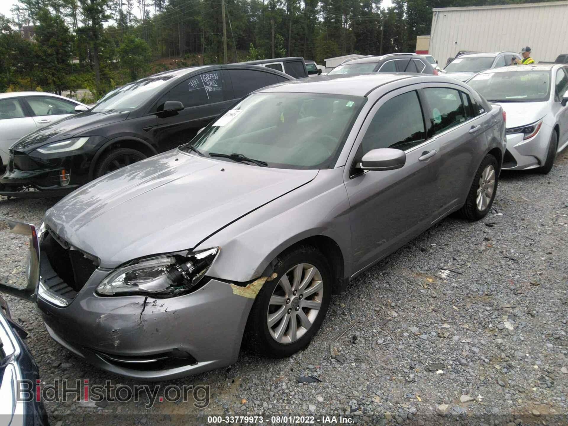 2013 CHRYSLER 200 - VIN: 1C3CCBBB2DN743738 - Photo 2