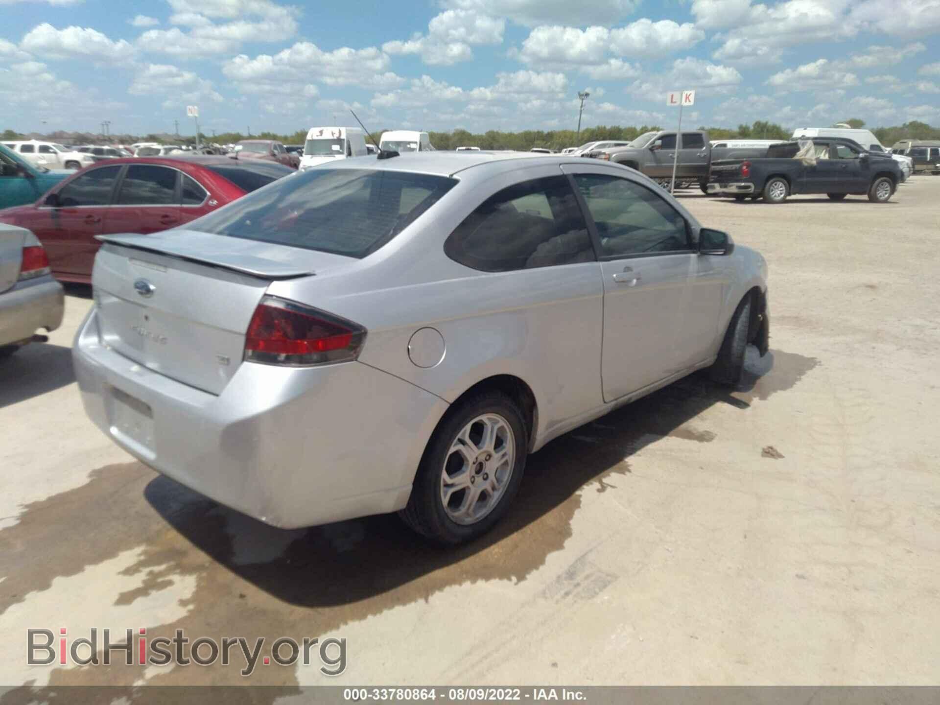 2009 FORD FOCUS - VIN: 1FAHP32N39W157966 - Фото 4