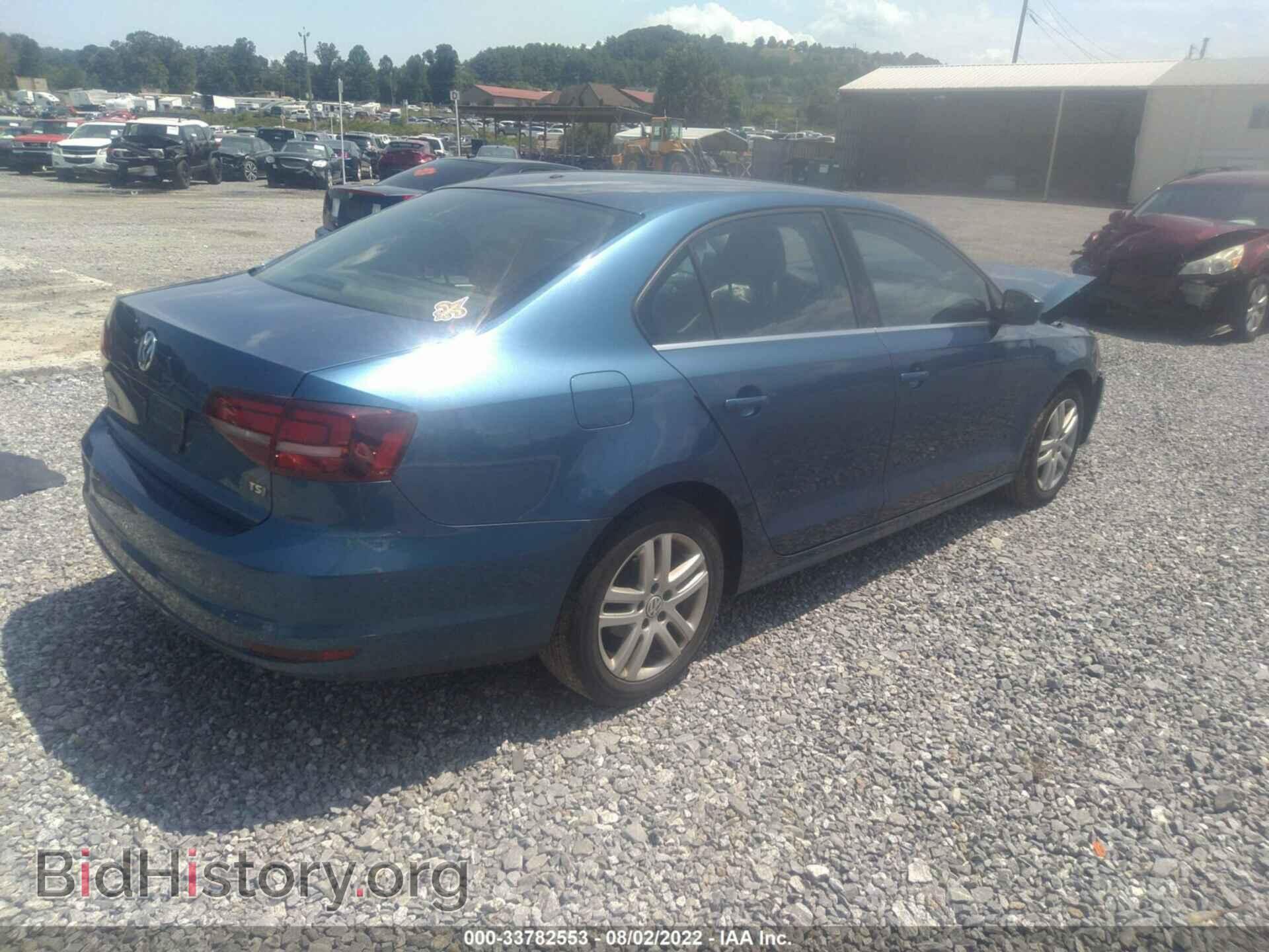 2017 VOLKSWAGEN JETTA - VIN: 3VW2B7AJ3HM245254 - Фото 4