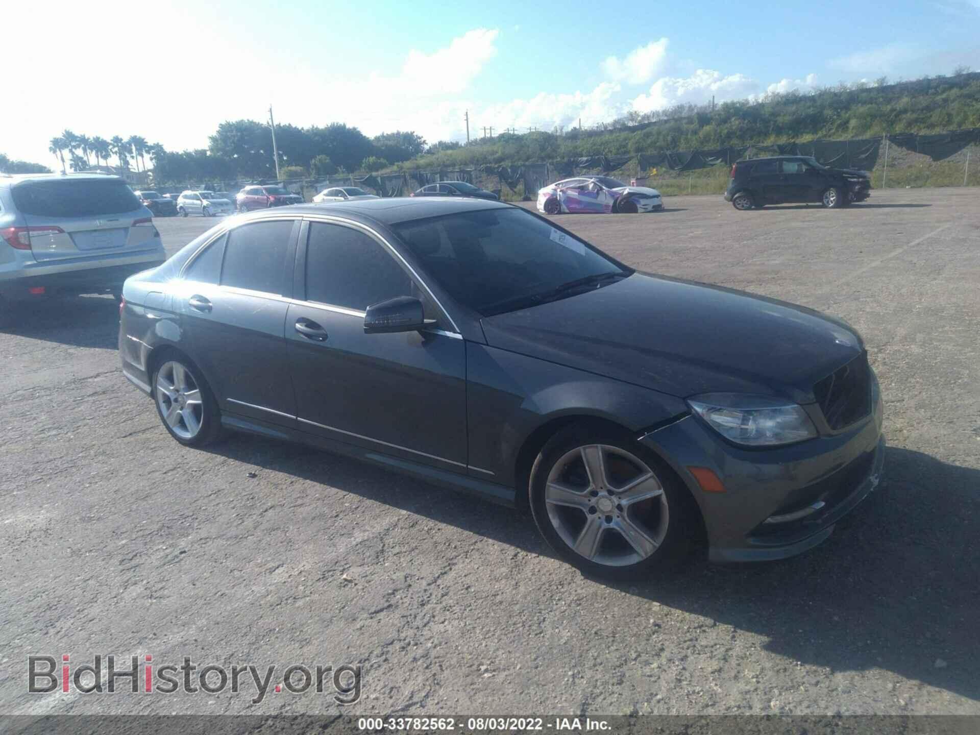 Photo WDDGF5EB8BA526111 - MERCEDES-BENZ C-CLASS 2011