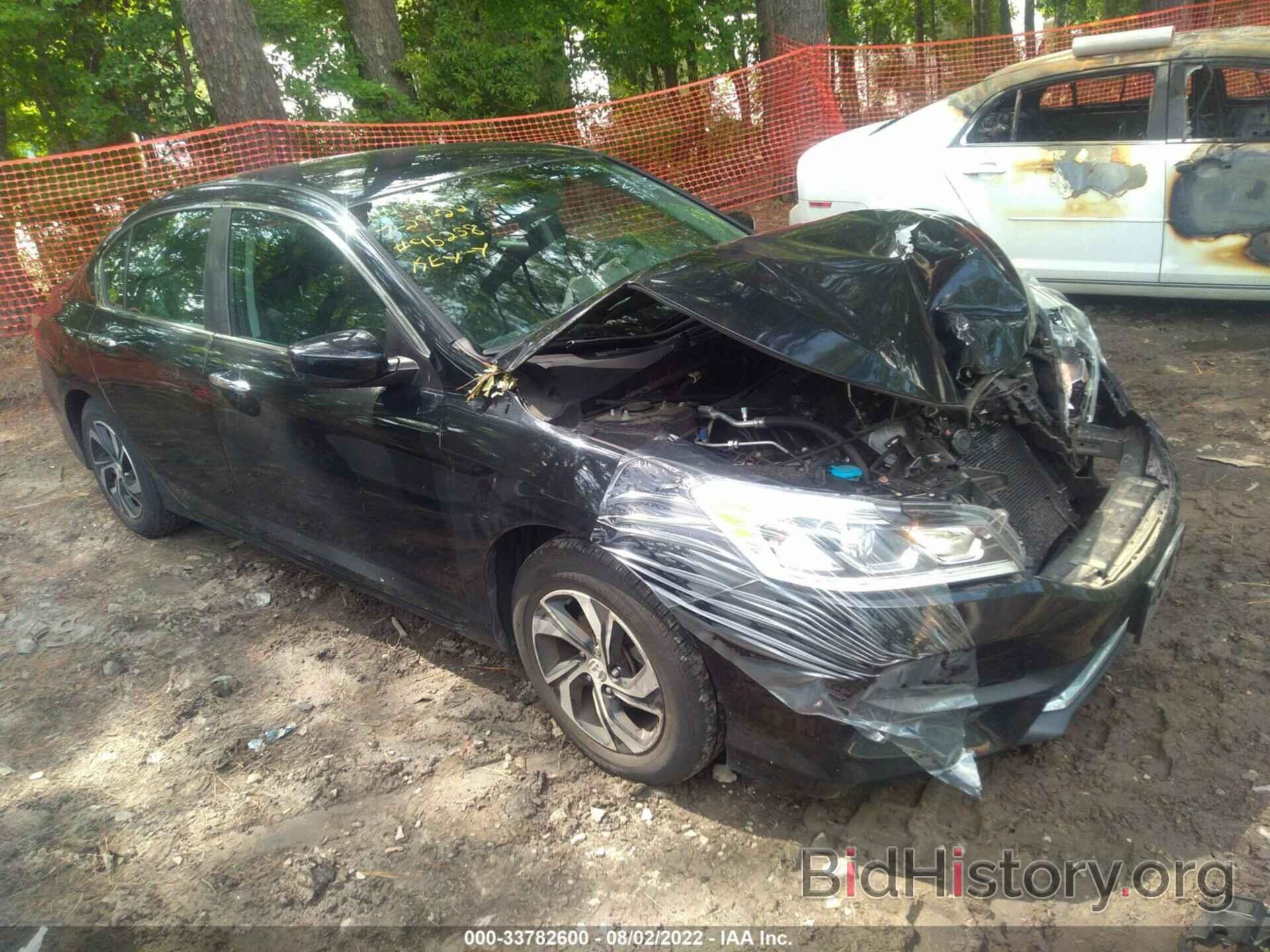 Photo 1HGCR2F37HA158018 - HONDA ACCORD SEDAN 2017