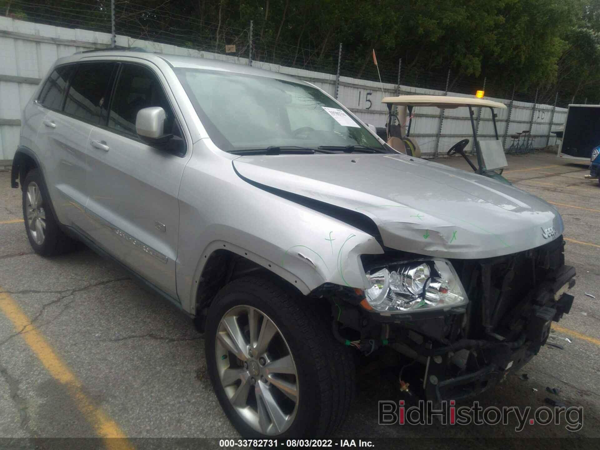 Photo 1J4RR4GG5BC646332 - JEEP GRAND CHEROKEE 2011