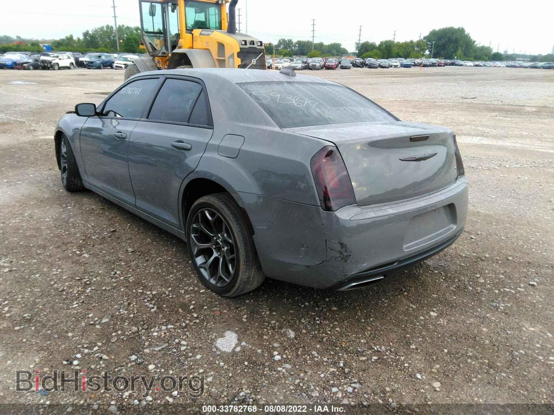 2017 CHRYSLER 300 - VIN: 2C3CCABG9HH593647 - Фото 3
