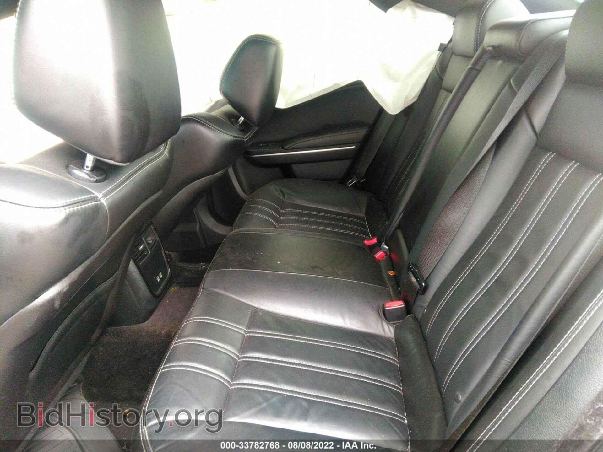 2017 CHRYSLER 300 - VIN: 2C3CCABG9HH593647 - Фото 8